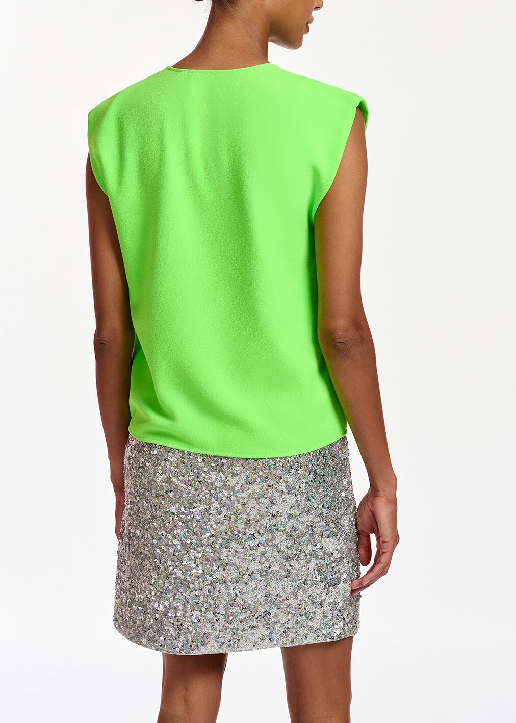 Fluogroene mouwloze top met V-hals RE—SSENTIEL | Essentiel second hand