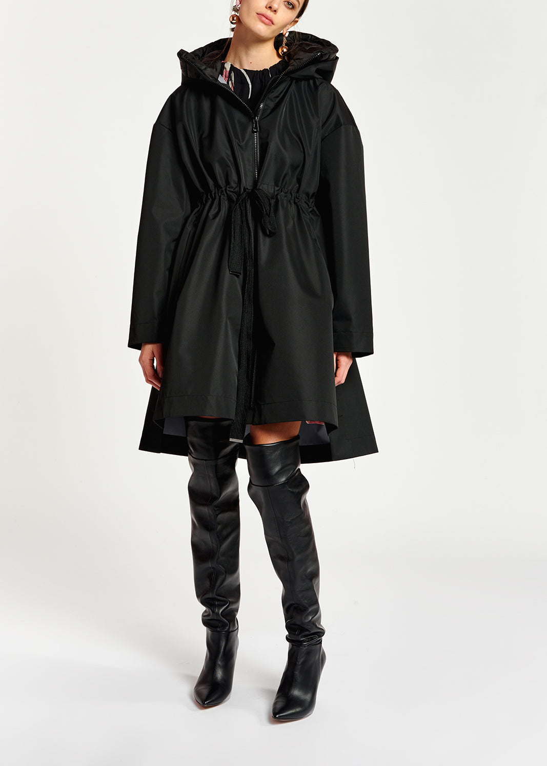 Black oversized hooded raincoat RE—SSENTIEL | Essentiel second hand