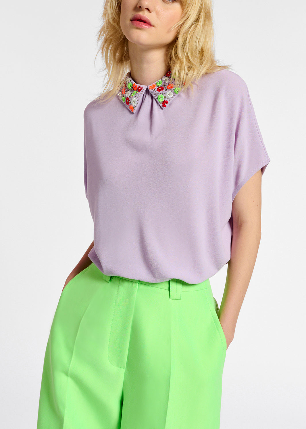 Top lilas à  manches courtes avec col à  strass RE—SSENTIEL | Essentiel second hand