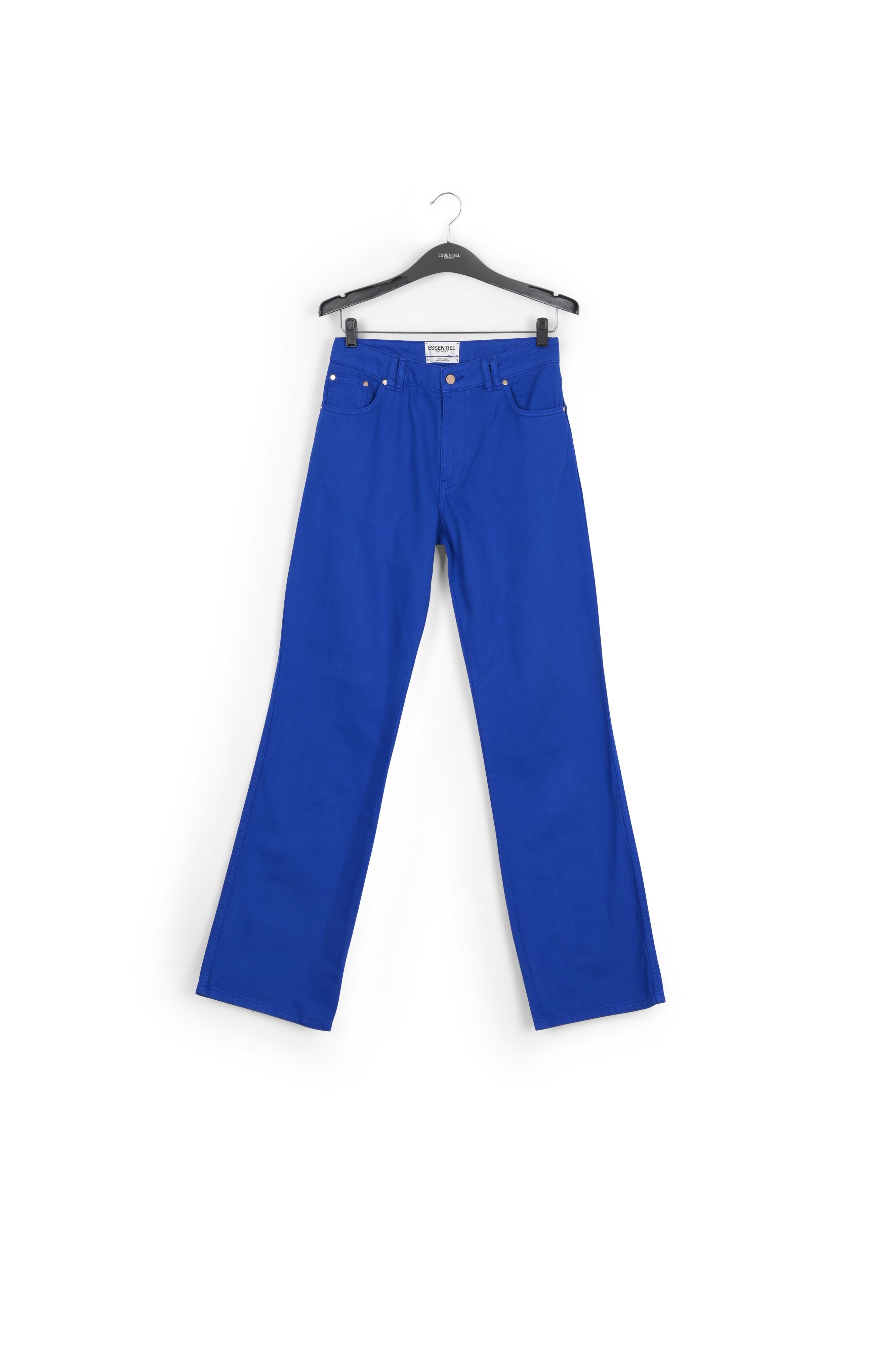 Jean bleu vif aux jambes évasées RE—SSENTIEL | Essentiel second hand