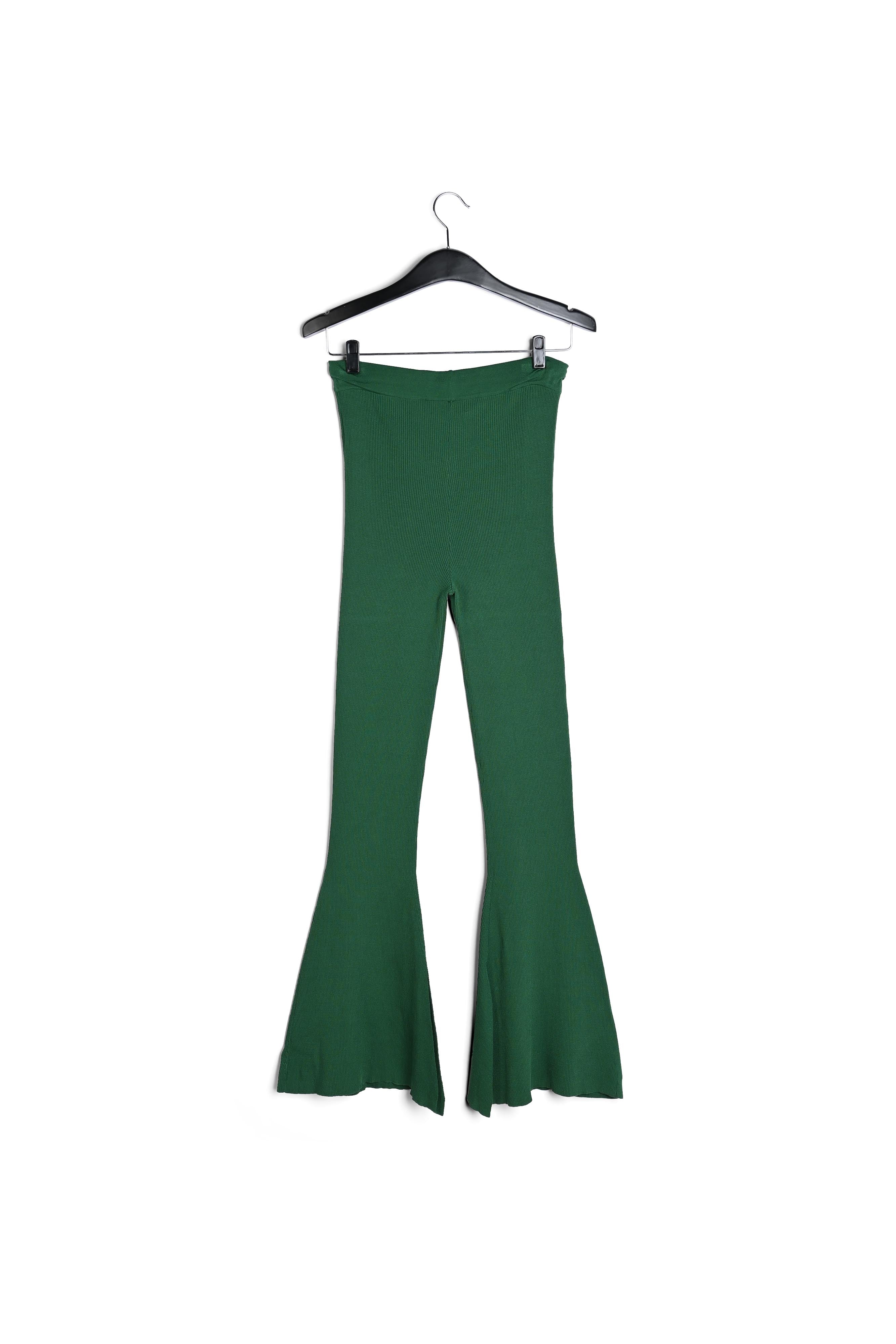 Pantalon évasé en tricot vert foncé RE—SSENTIEL | Essentiel second hand
