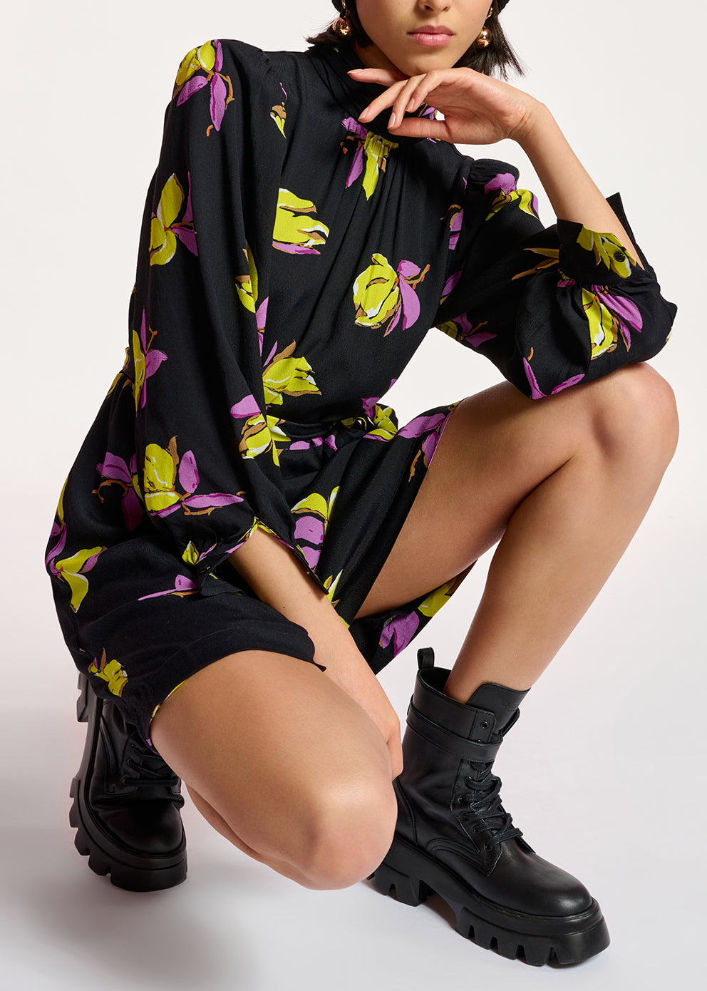 Mini-robe noire à imprimé fleuri RE—SSENTIEL | Essentiel second hand