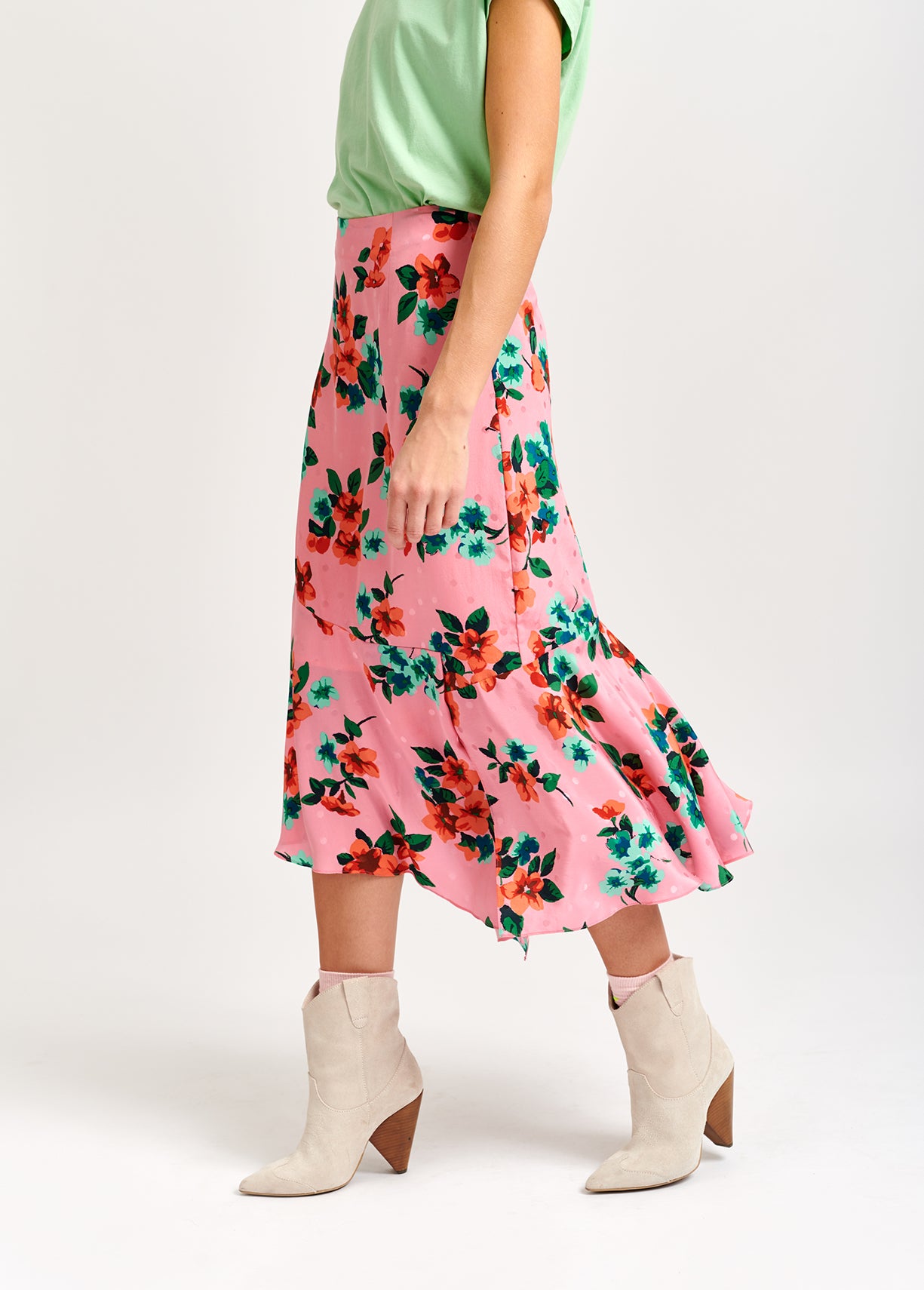 Jupe rose en soie à fleurs et à pois RE—SSENTIEL | Essentiel second hand