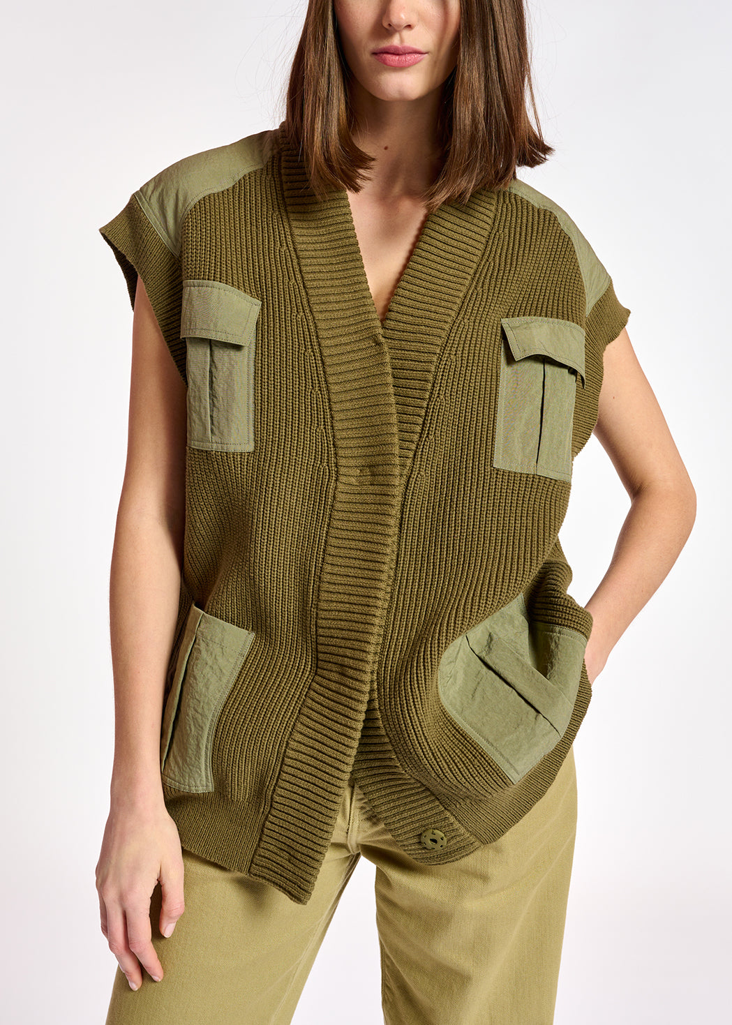 Khaki sleeveless utility-inspired cardigan RE—SSENTIEL | Essentiel second hand
