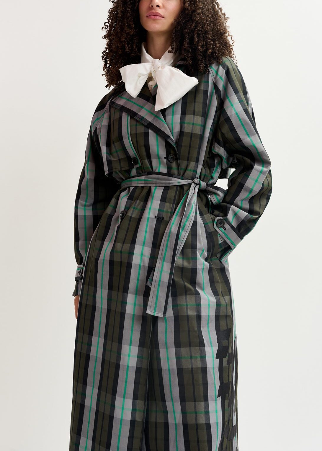 Trench à carreaux kaki, gris et noir RE—SSENTIEL | Essentiel second hand