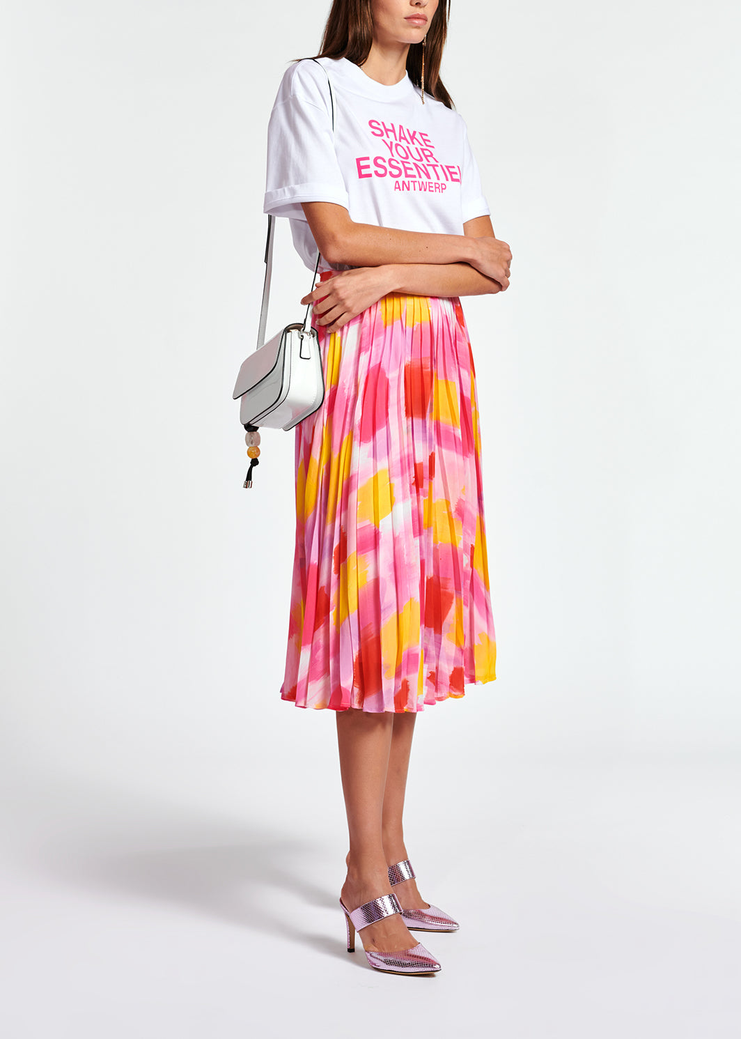 White loose-fit 'Shake your Essentiel Antwerp' T-shirt RE—SSENTIEL | Essentiel second hand