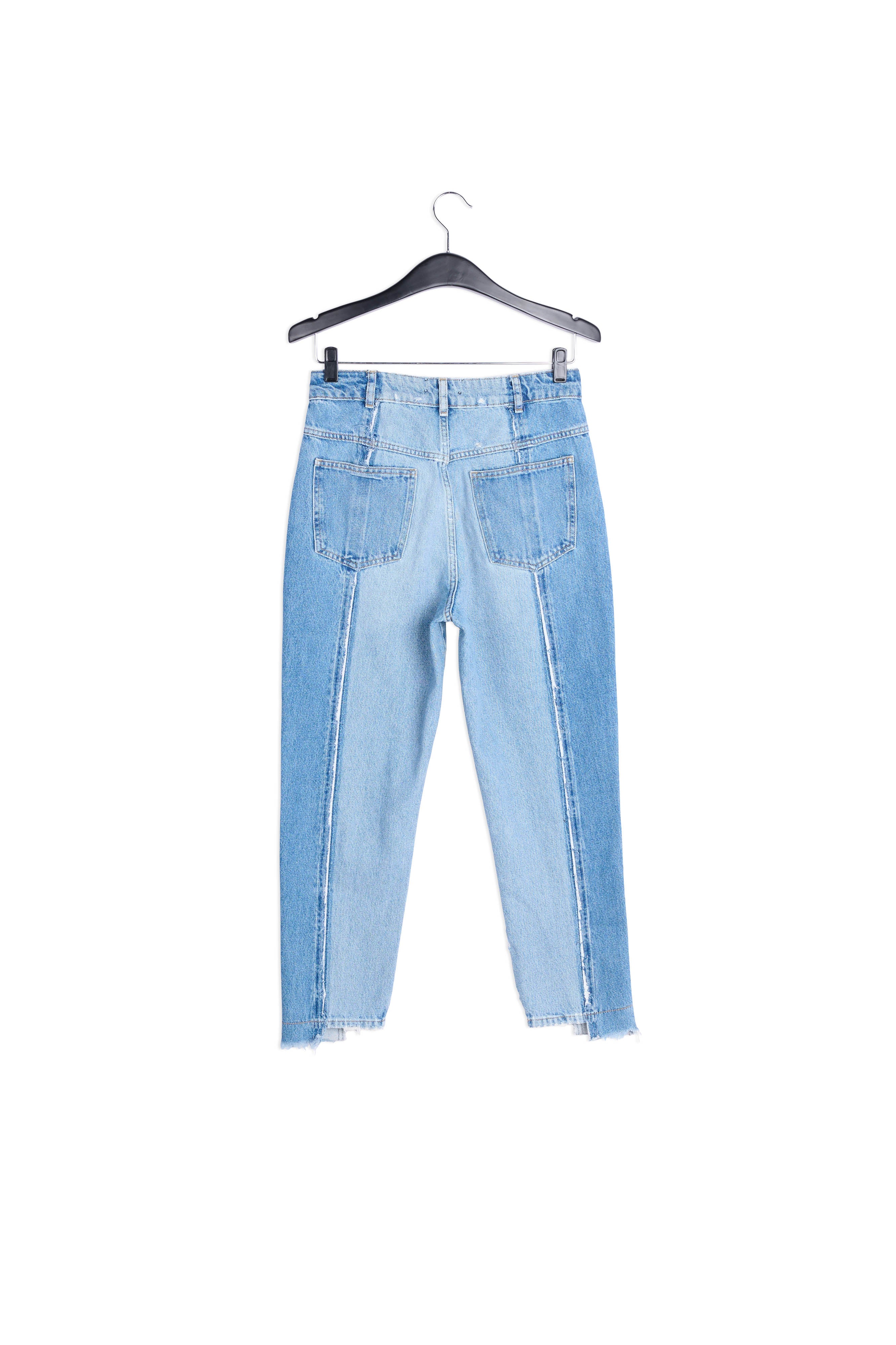 Tweekleurige gerafelde boyfriend jeans RE—SSENTIEL | Essentiel second hand
