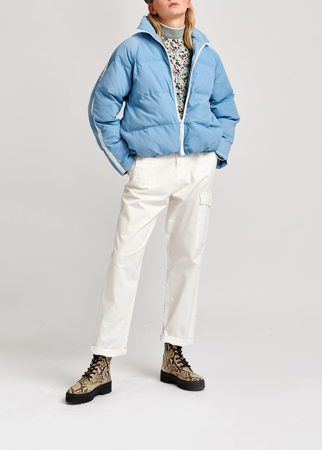 Light blue quilted down jacket RE—SSENTIEL | Essentiel second hand