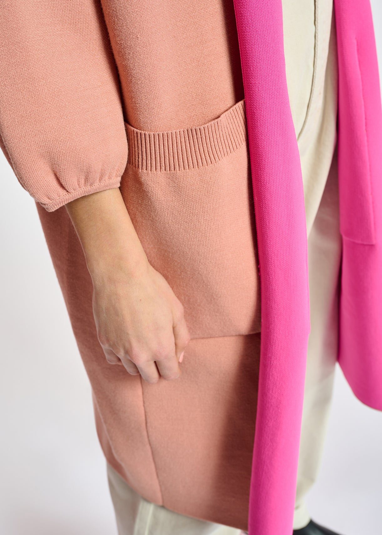 Vintage pink oversized knit coat RE—SSENTIEL | Essentiel second hand