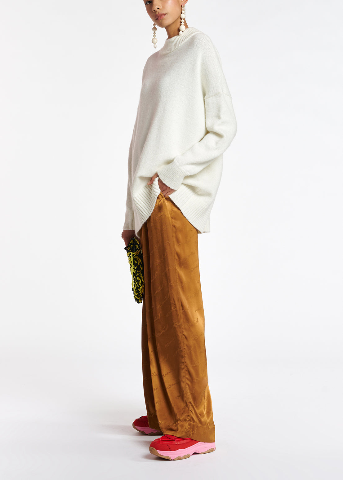 Long loose-fit lime off-white sweater RE—SSENTIEL | Essentiel second hand