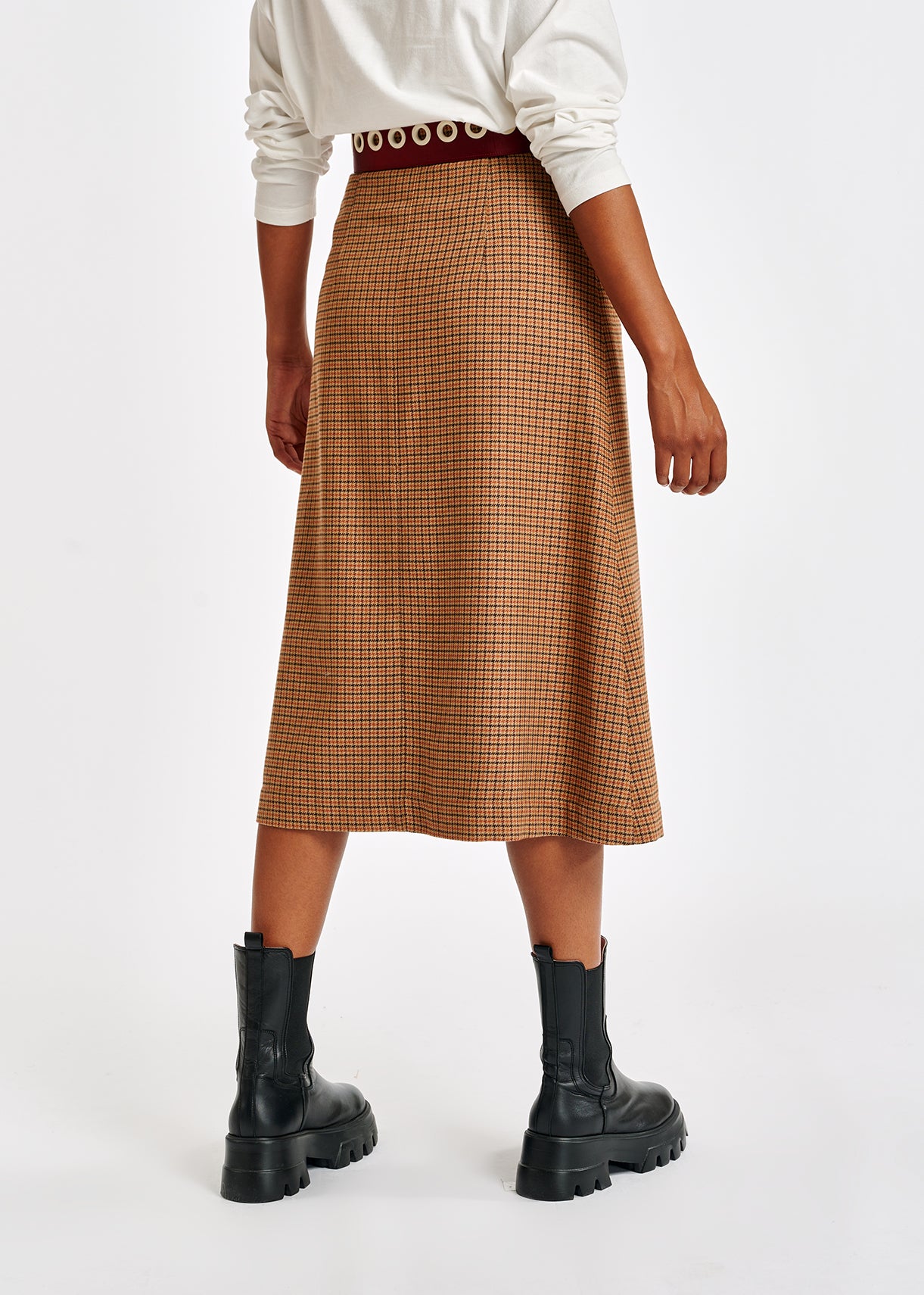 Brown check midi-length skirt RE—SSENTIEL | Essentiel second hand