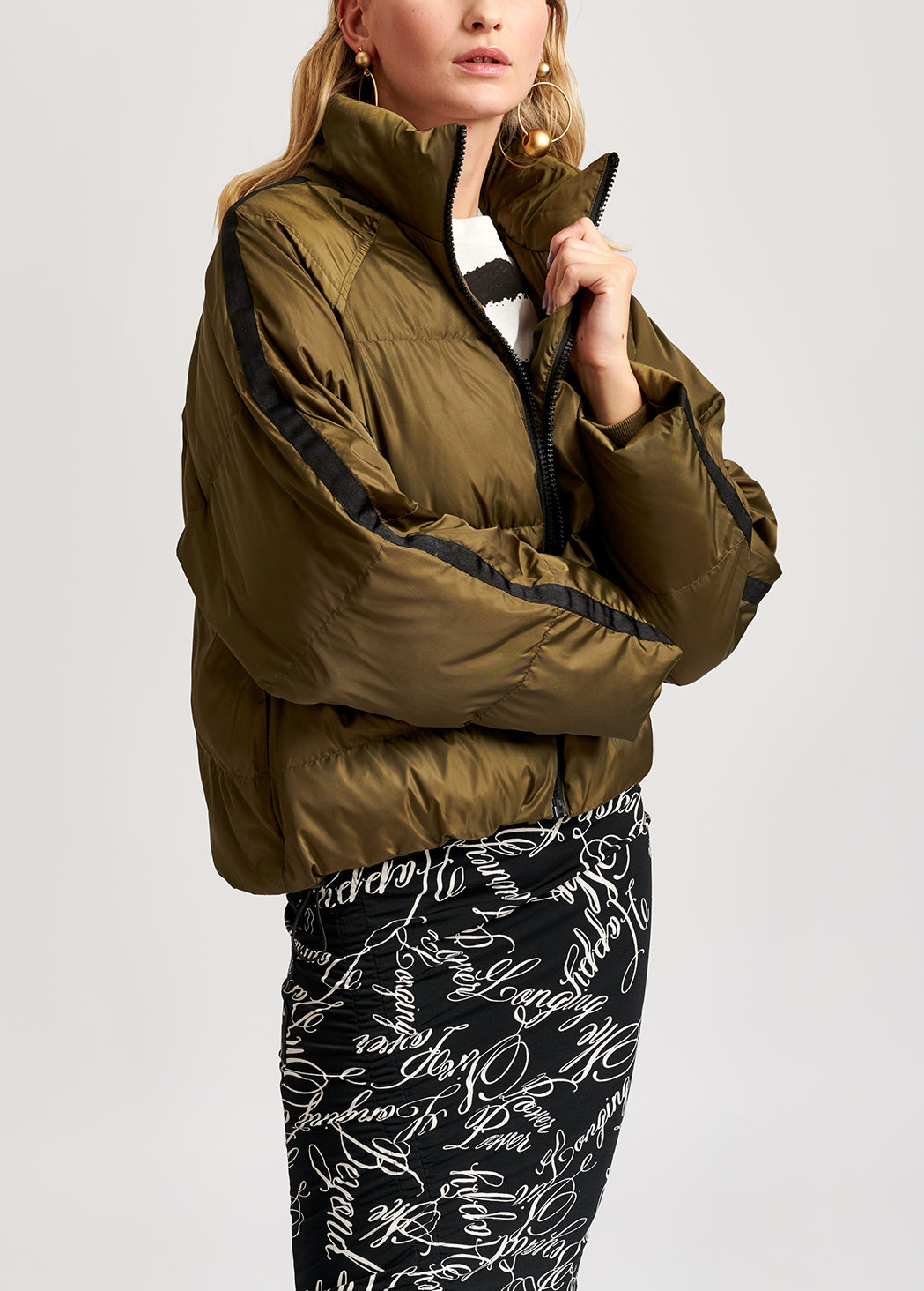 Veste de plume ouatée vert armée RE—SSENTIEL | Essentiel second hand