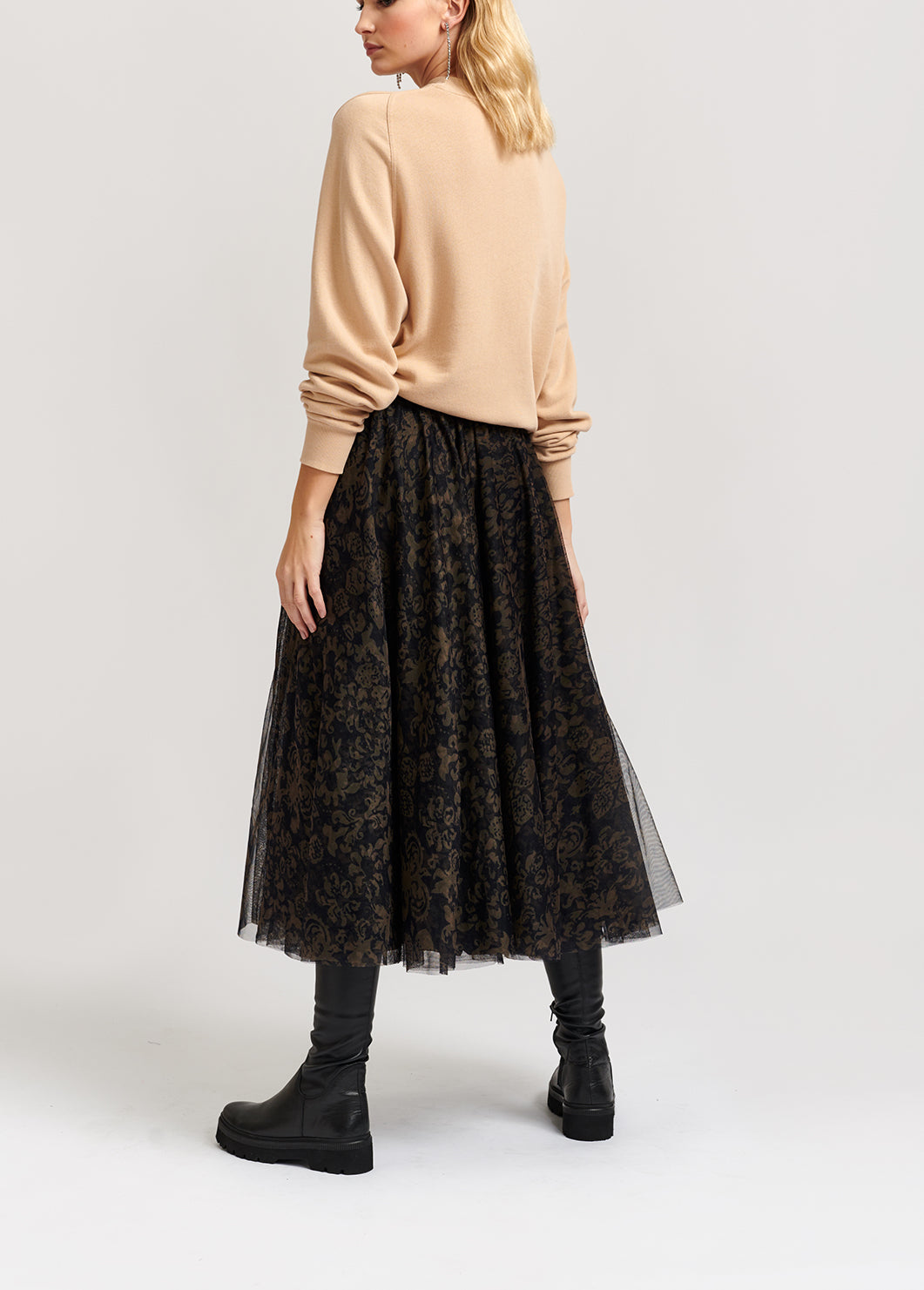 Tulen midirok met zwart-kakigroene brokaatprint RE—SSENTIEL | Essentiel second hand