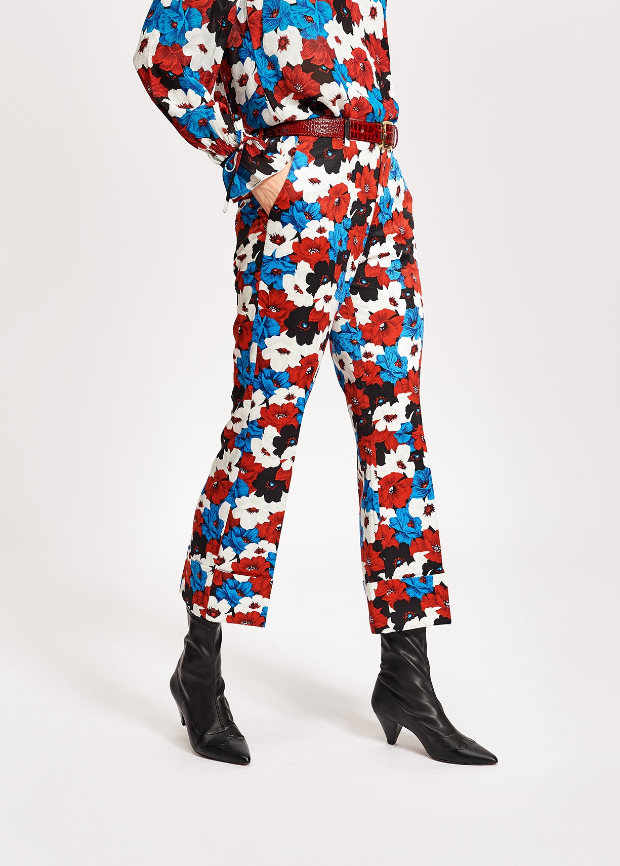 Short flared pants RE—SSENTIEL | Essentiel second hand