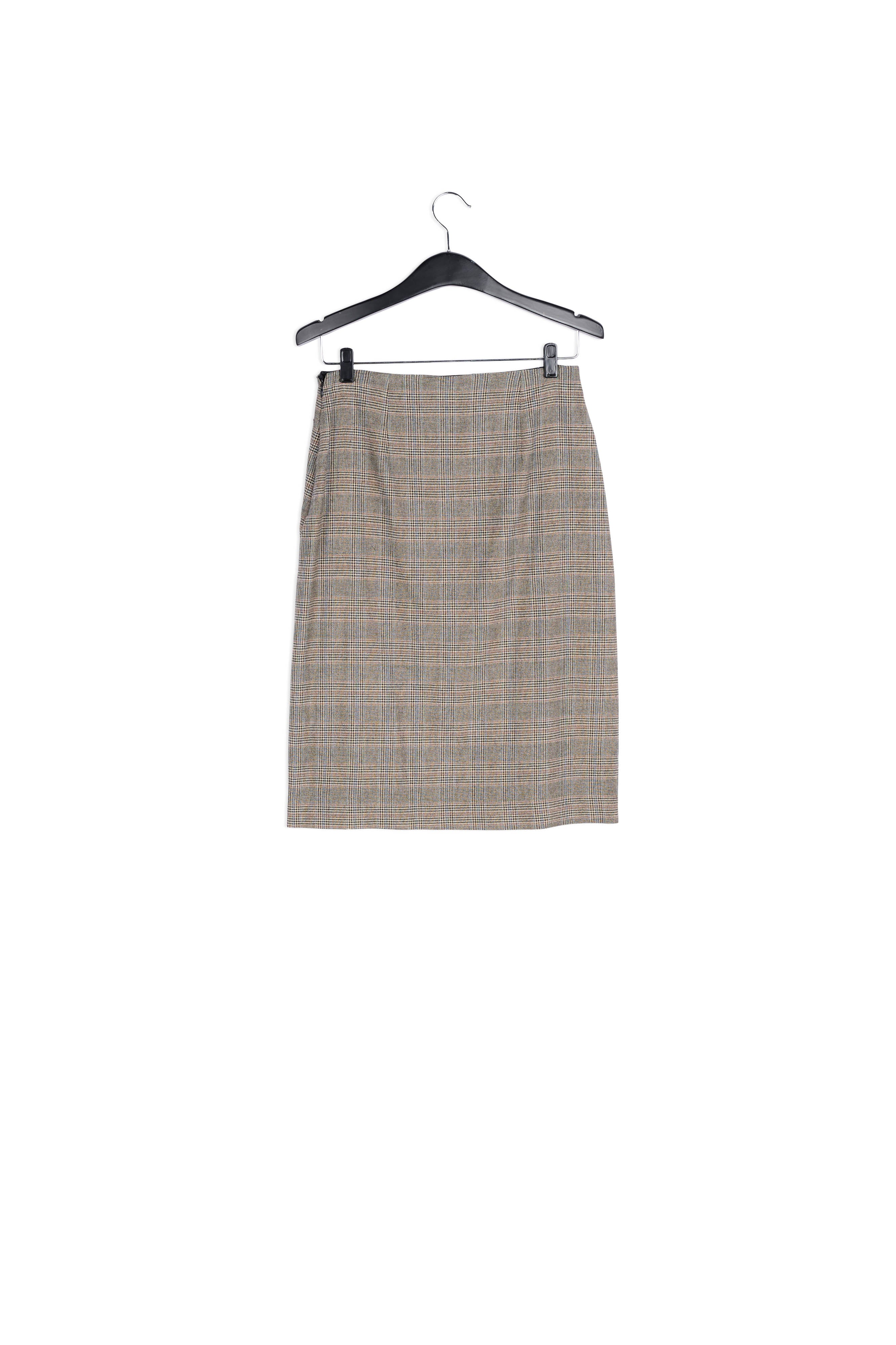 Jupe grise à carreaux avec fente volantée RE—SSENTIEL | Essentiel second hand