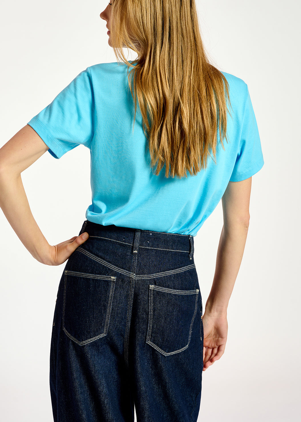 Blue cotton-jersey 'Woman Reading' T-shirt - collaboration with KMSKA RE—SSENTIEL | Essentiel second hand