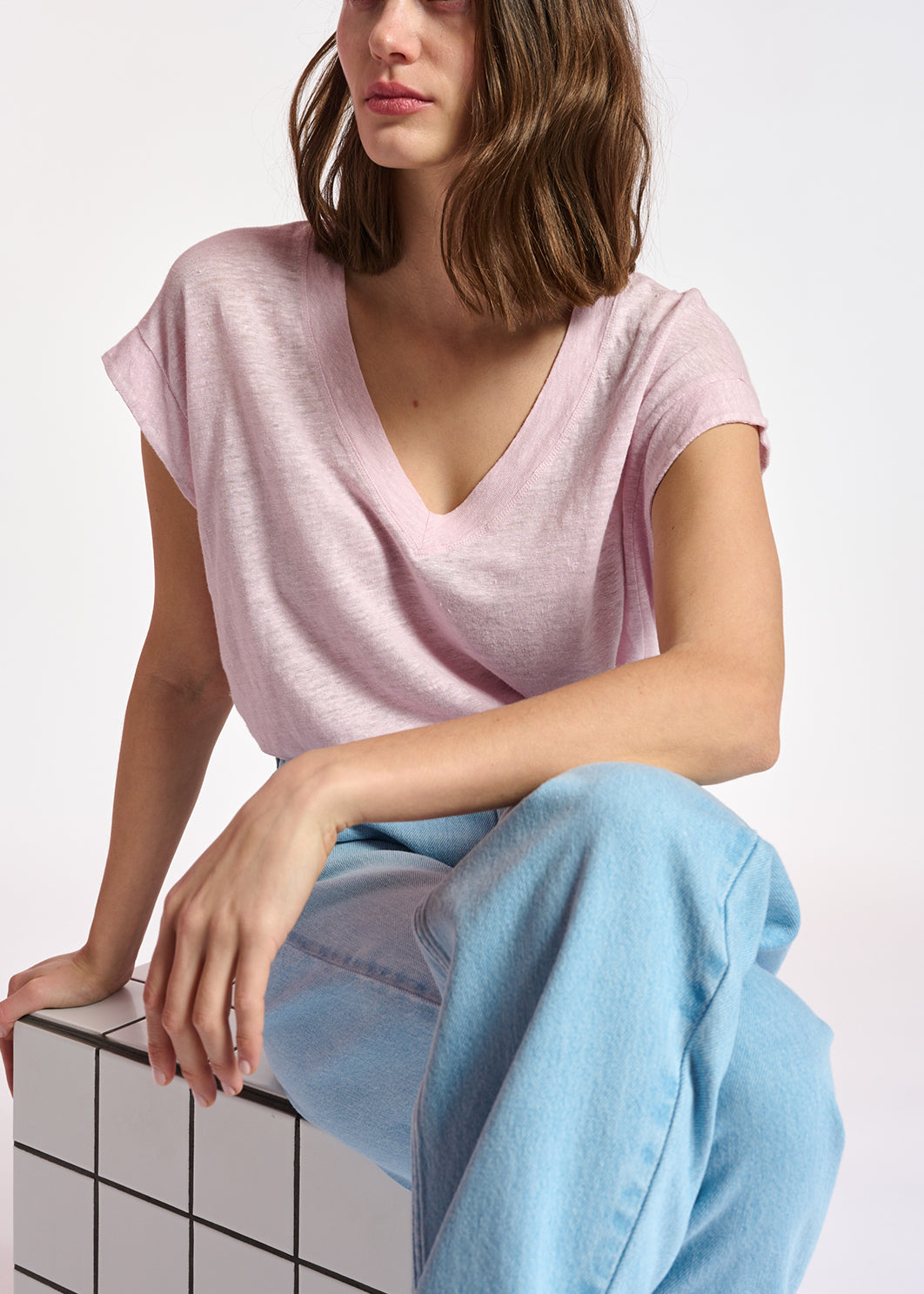 Lilac linen v-neck t-shirt RE—SSENTIEL | Essentiel second hand