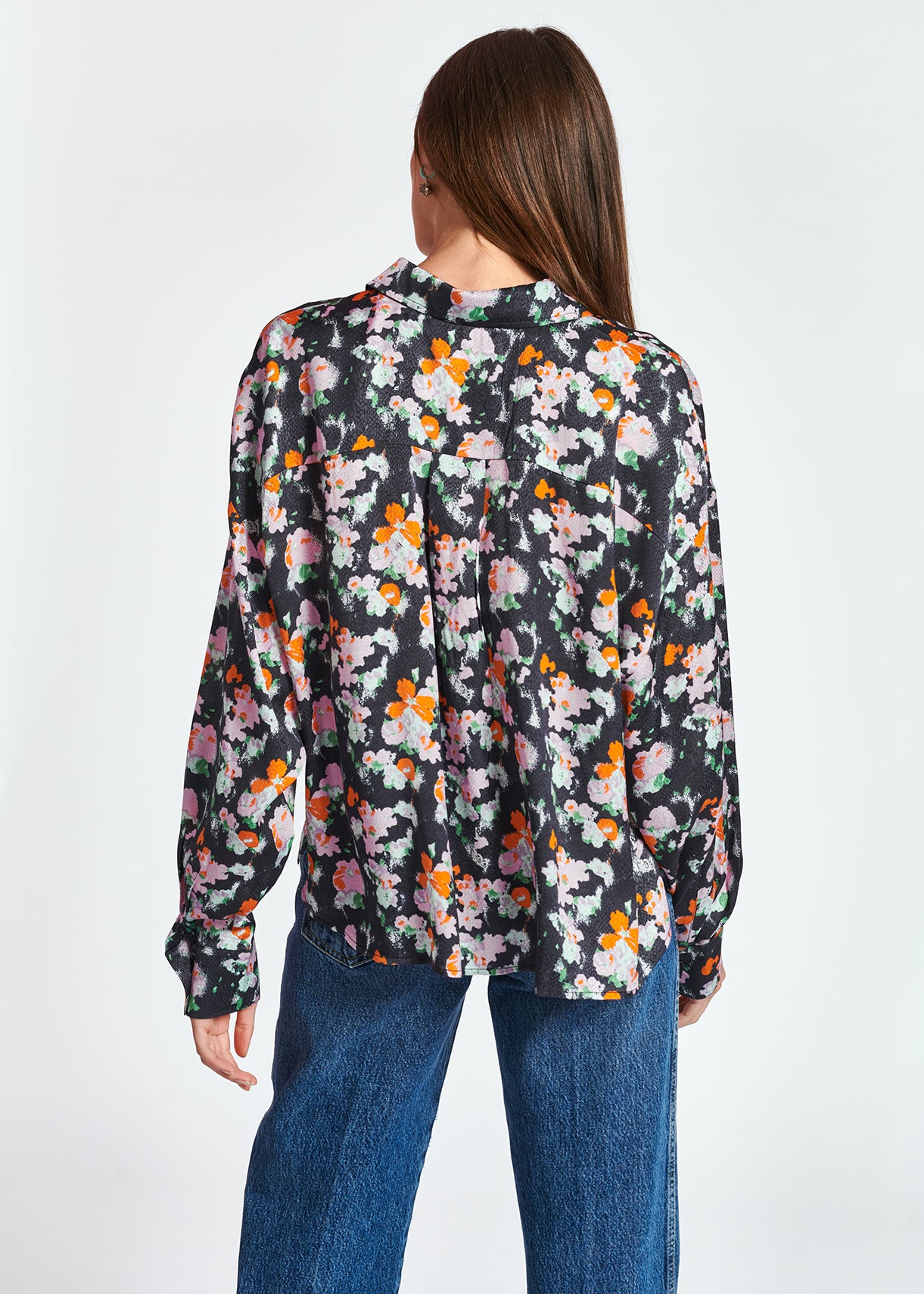 Chemise bleu foncé à fleurs RE—SSENTIEL | Essentiel second hand