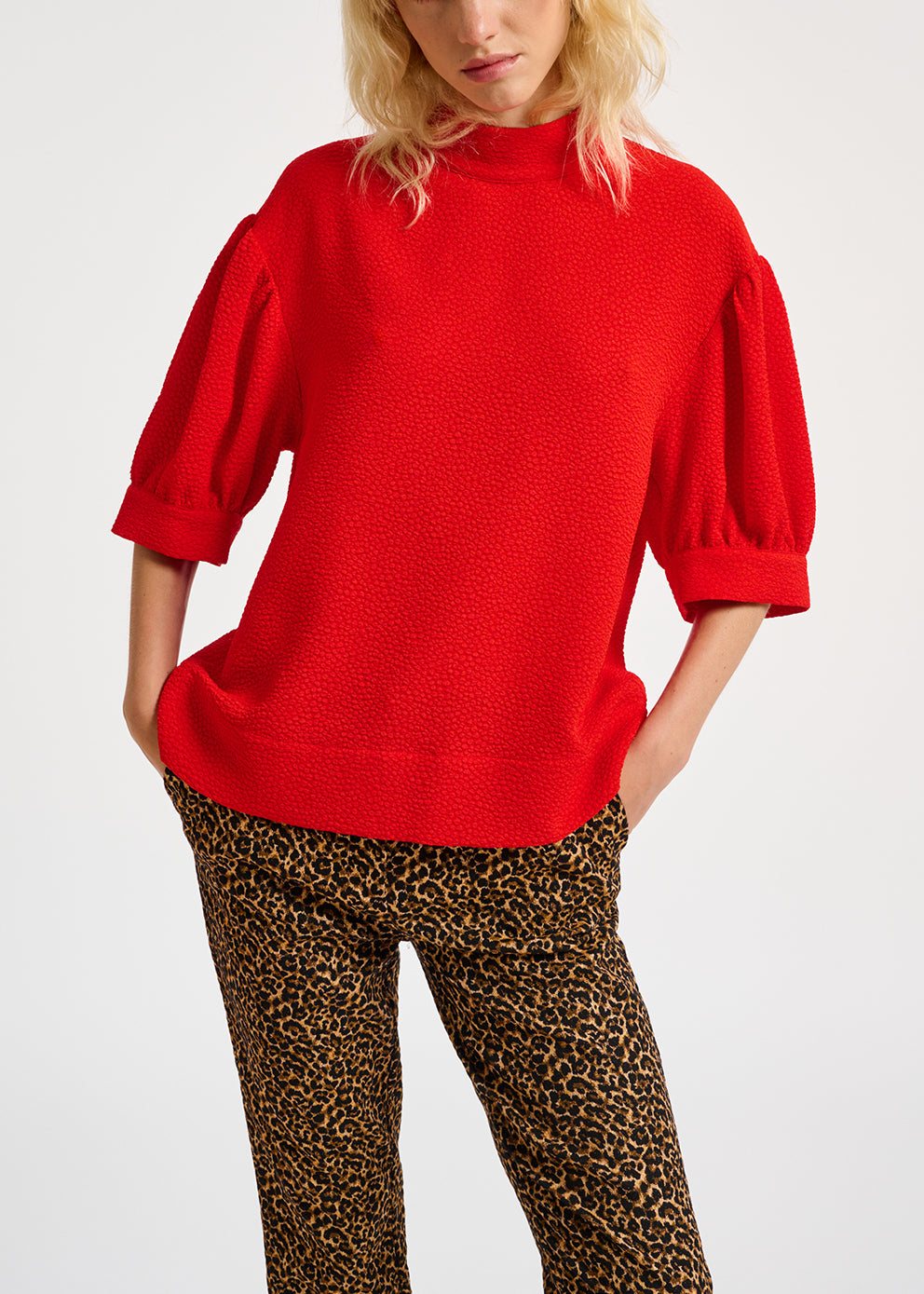 Red top with puffed sleeves RE—SSENTIEL | Essentiel second hand