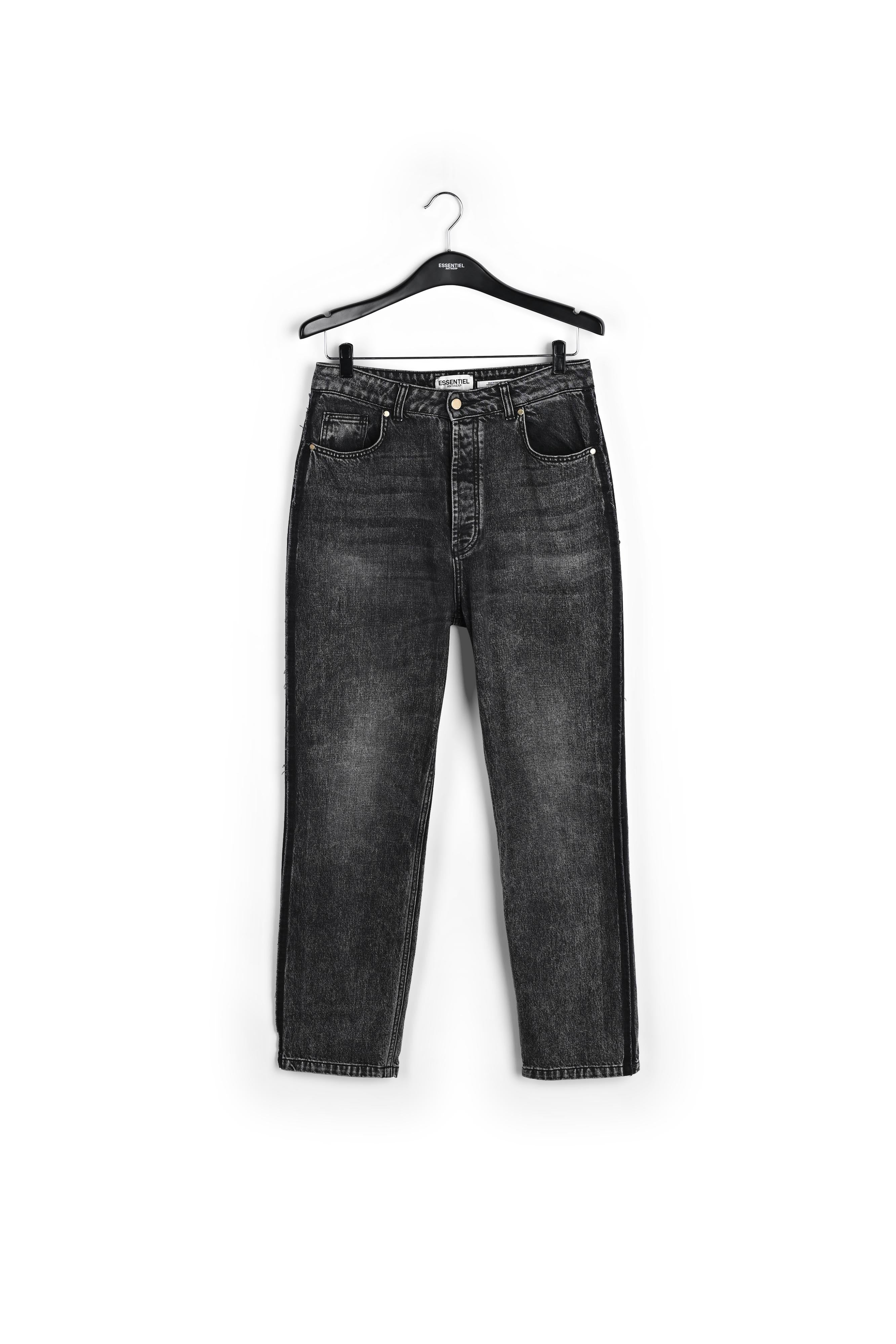 Jean gris foncé aux jambes droites RE—SSENTIEL | Essentiel second hand