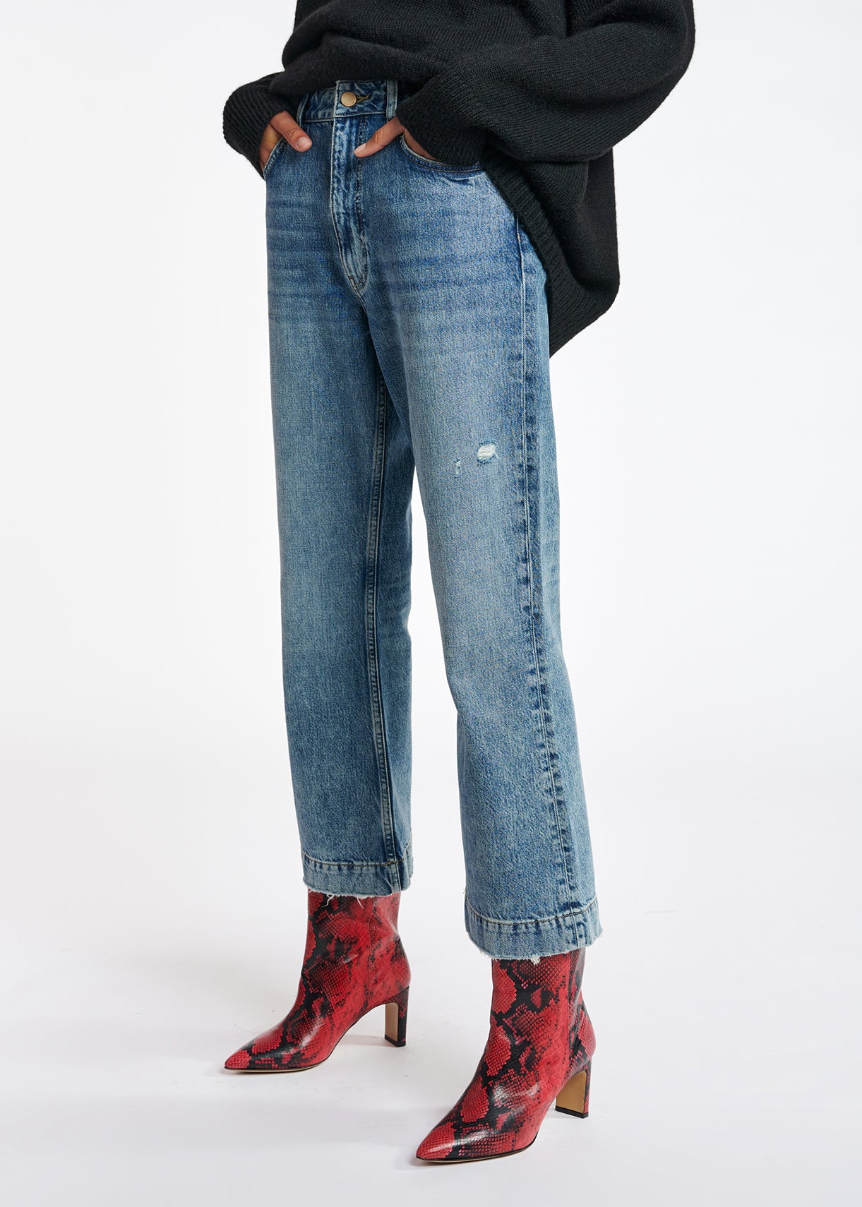 Blue cropped high-rise flared jeans RE—SSENTIEL | Essentiel second hand