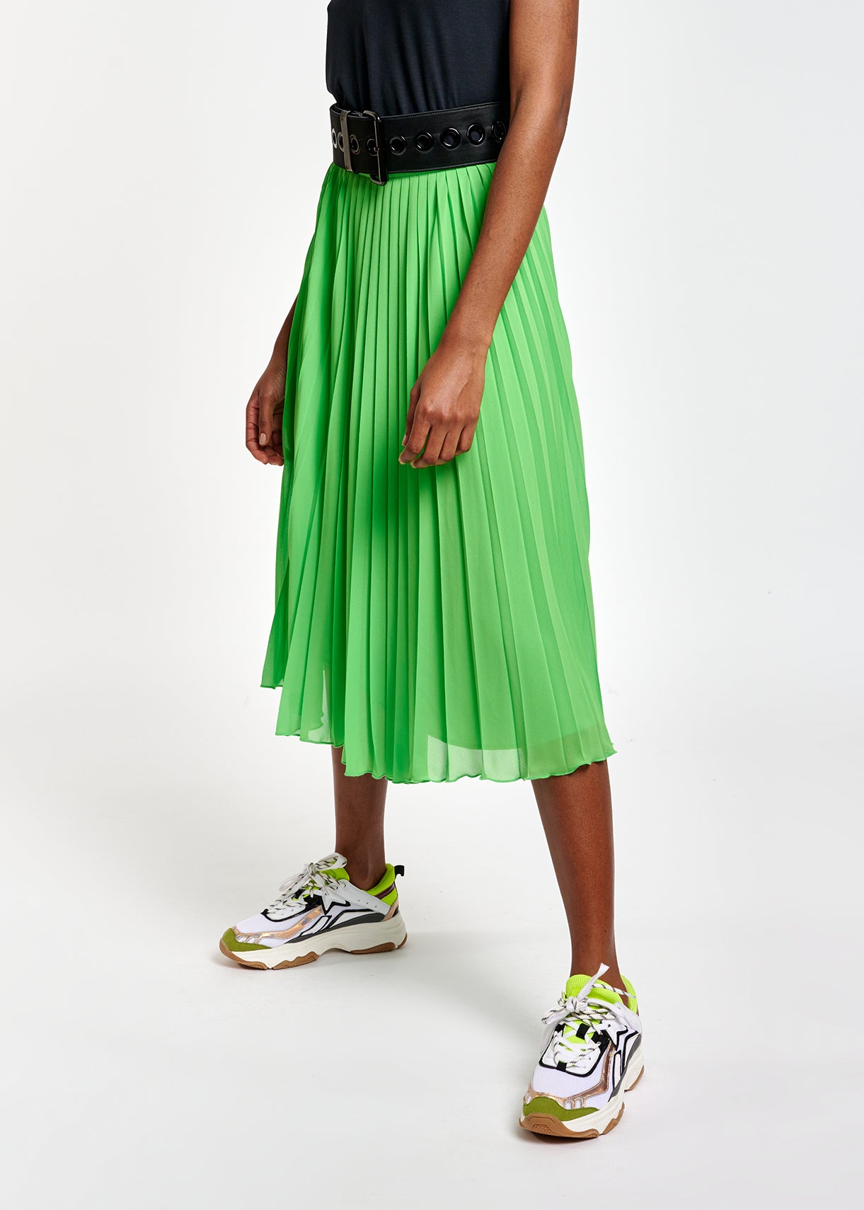 Bright green plissé midi skirt RE—SSENTIEL | Essentiel second hand