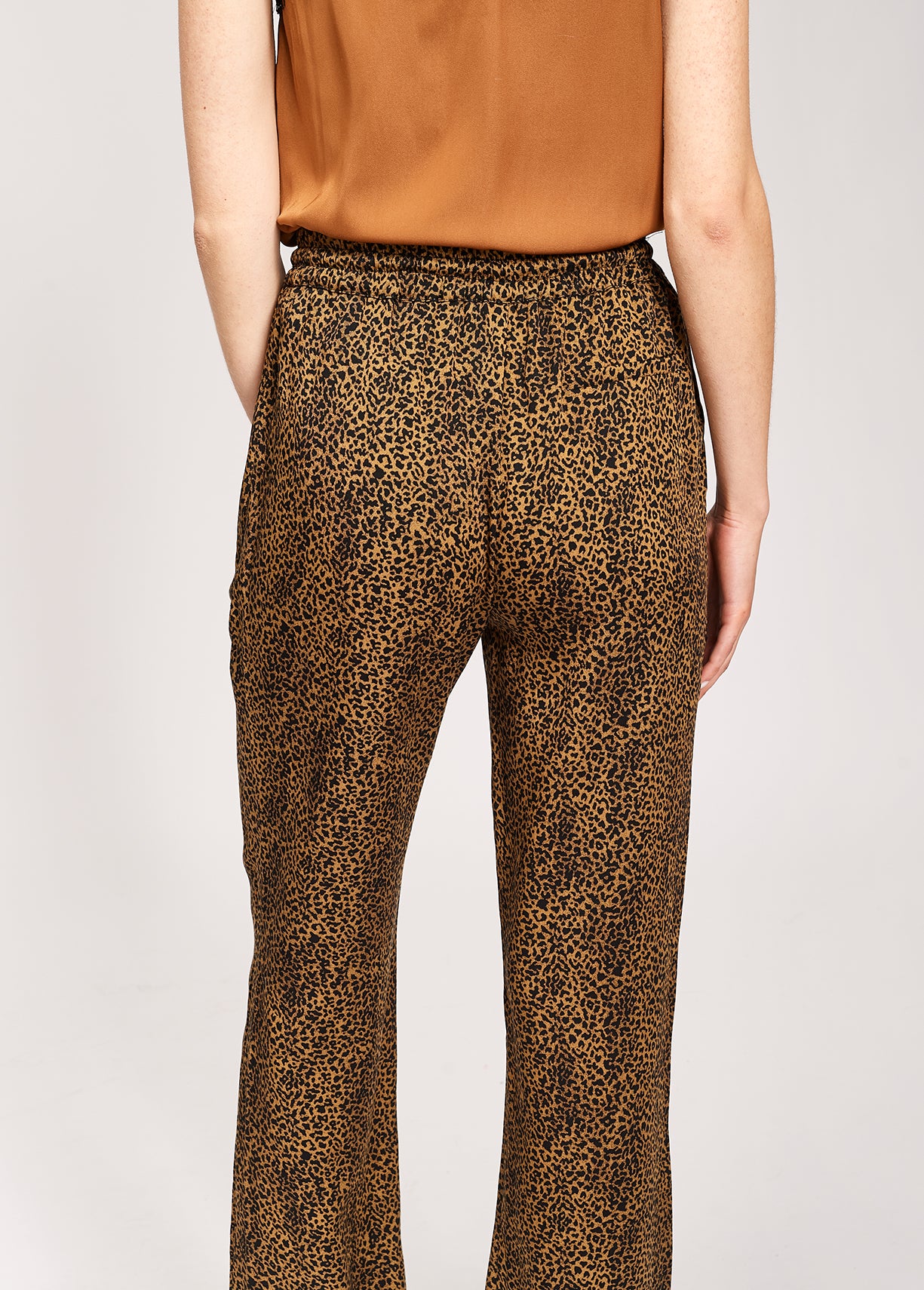 Trainingsbroek met luipaardprint RE—SSENTIEL | Essentiel second hand