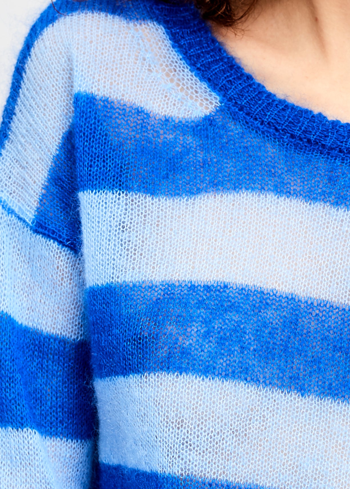 Blue striped light knit sweater RE—SSENTIEL | Essentiel second hand