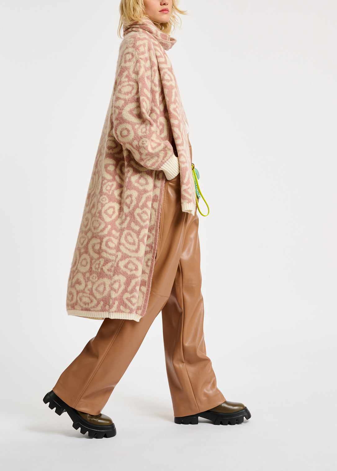 Vintage pink and ecru leopard-print cardigan RE—SSENTIEL | Essentiel second hand