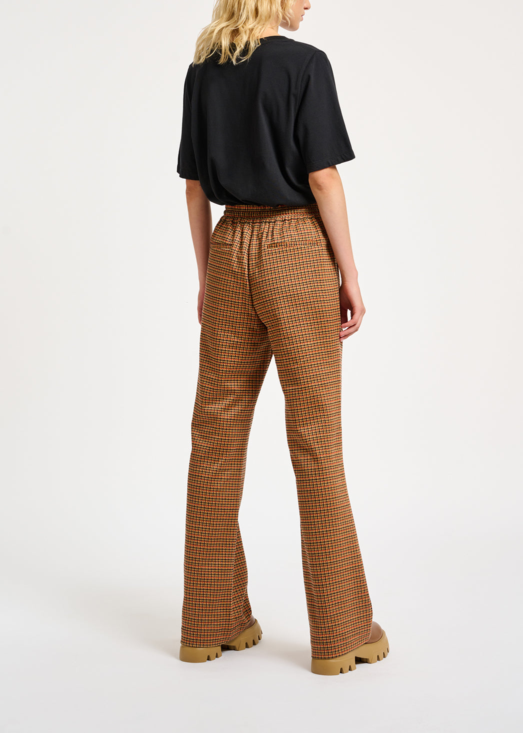 Off-white and orange houndstooth motif pants RE—SSENTIEL | Essentiel second hand