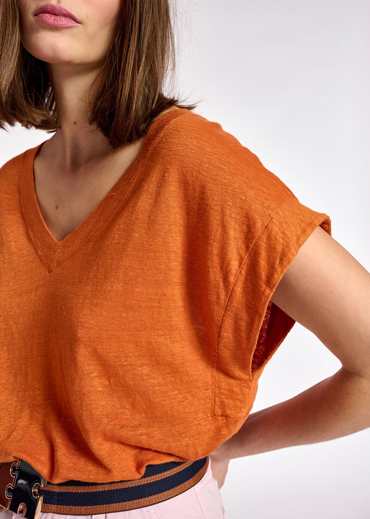 Orange linen v-neck t-shirt RE—SSENTIEL | Essentiel second hand