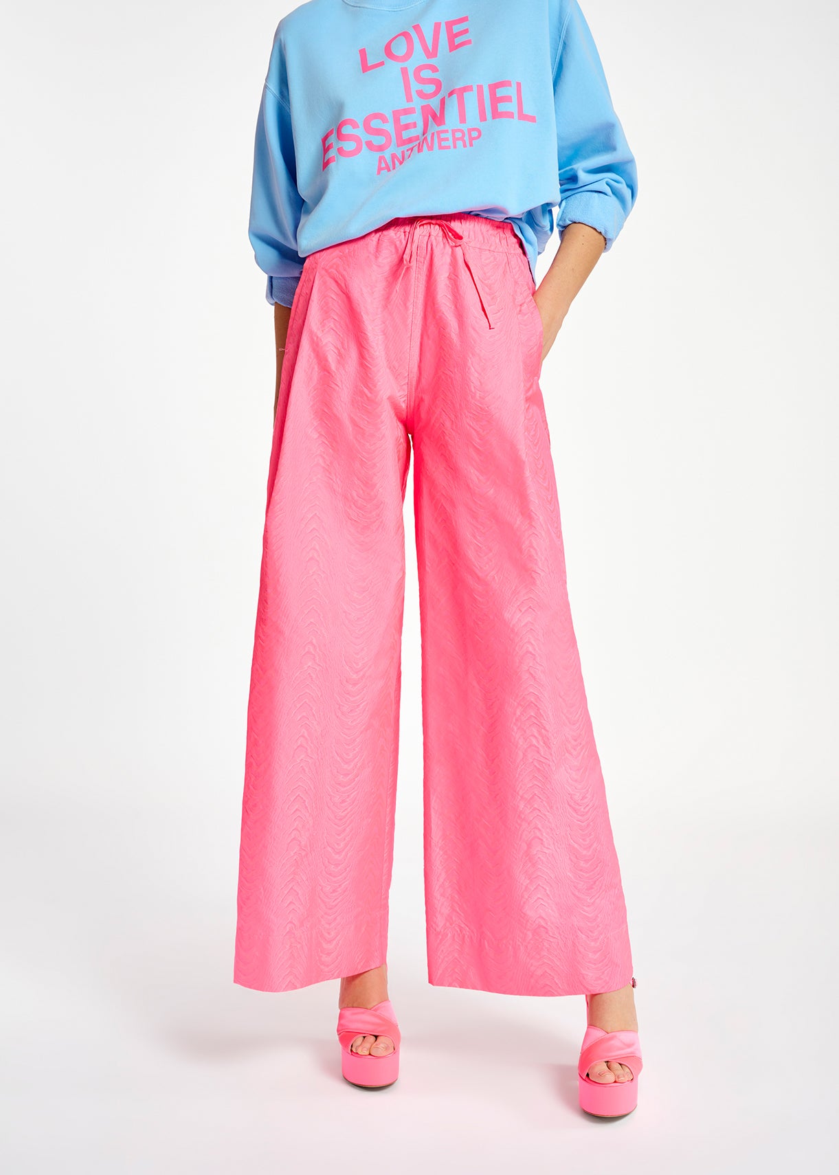 Fluoroze jacquard broek met brede pijpen RE—SSENTIEL | Essentiel second hand