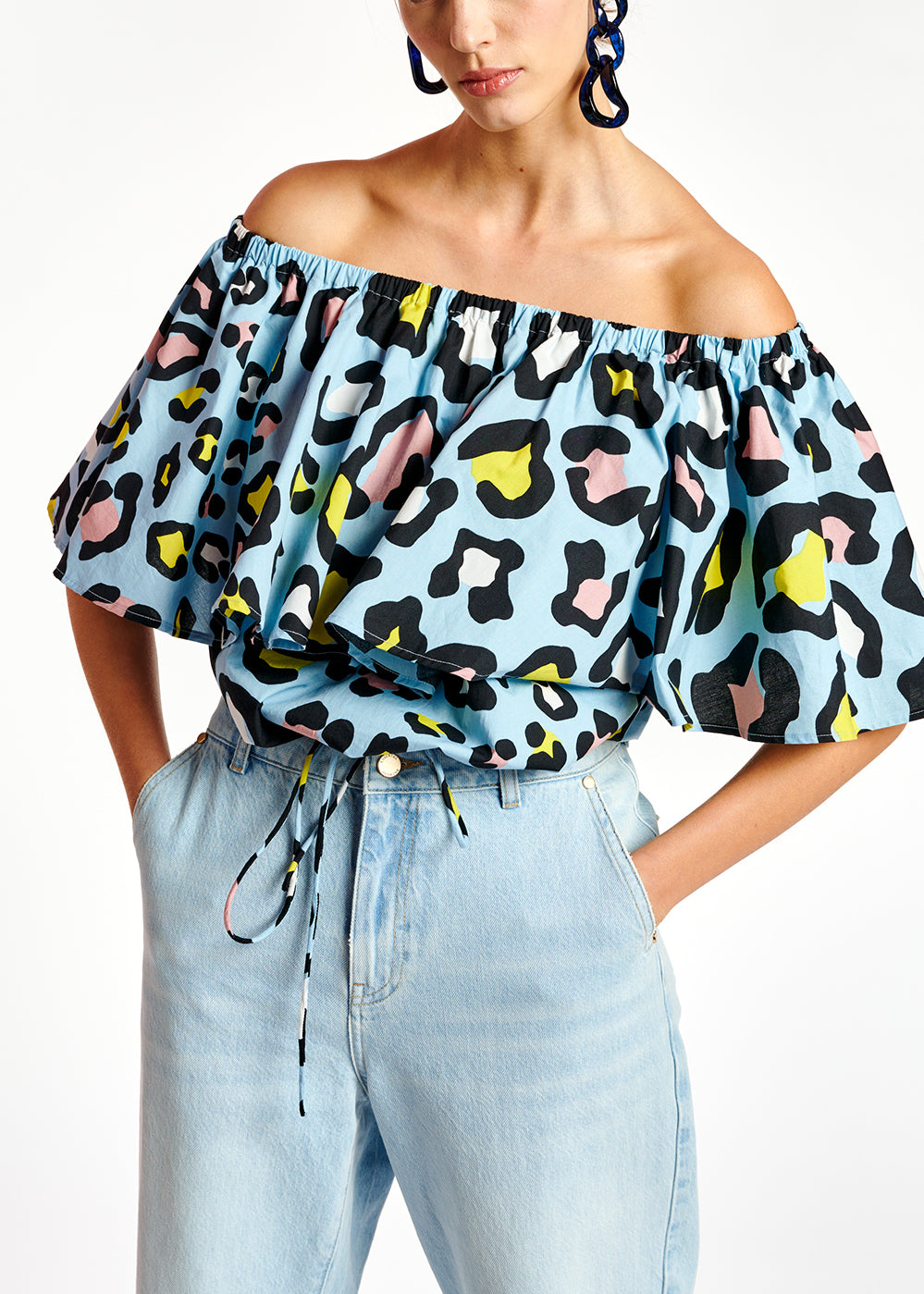 Light blue leopard-print off-shoulder top RE—SSENTIEL | Essentiel second hand