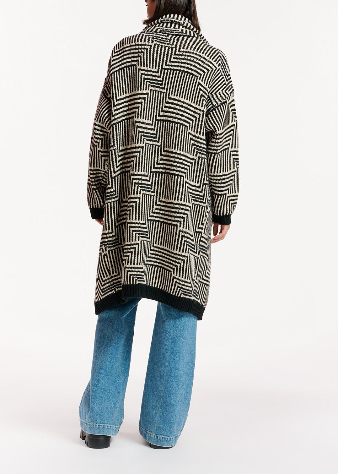 Cardigan en maille jacquard blanc cassé et noir RE—SSENTIEL | Essentiel second hand