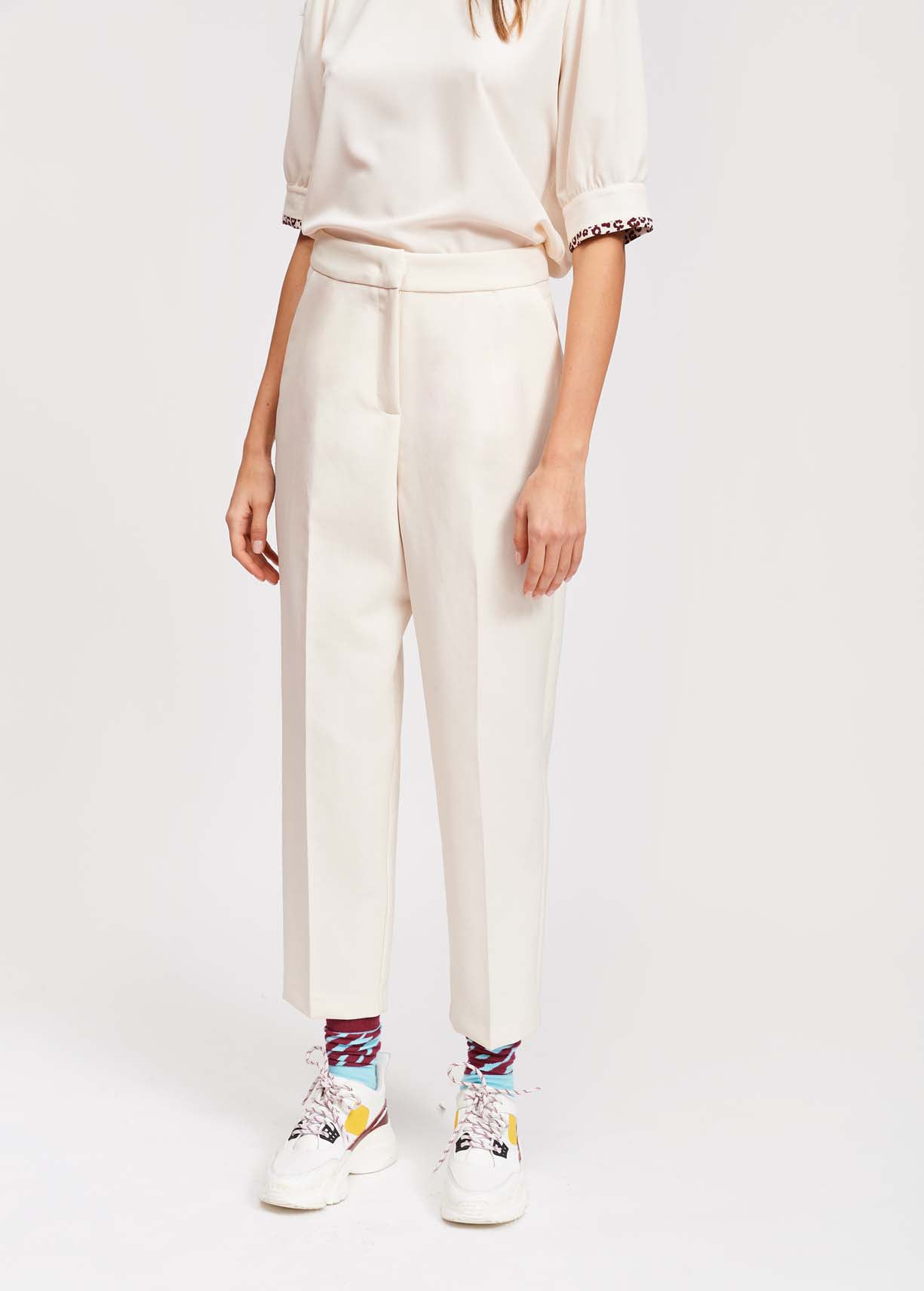 Off white classic tailored trousers RE—SSENTIEL | Essentiel second hand