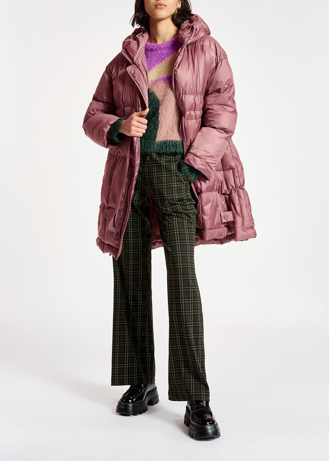 Pull en tricot intarsia pourpre, vert foncé et rose vintage RE—SSENTIEL | Essentiel second hand