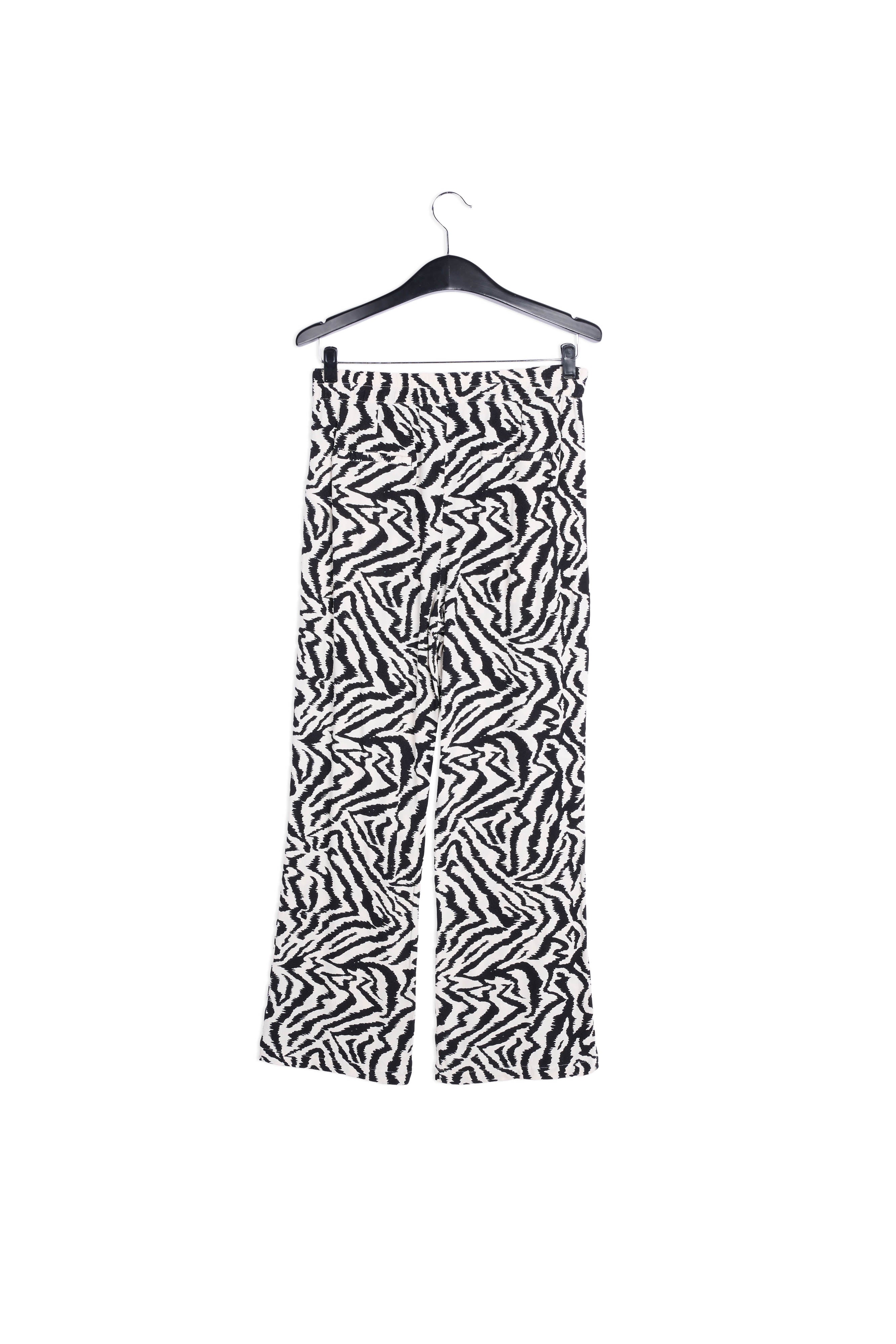 Pantalon ample à imprimé zèbre noir et blanc RE—SSENTIEL | Essentiel second hand