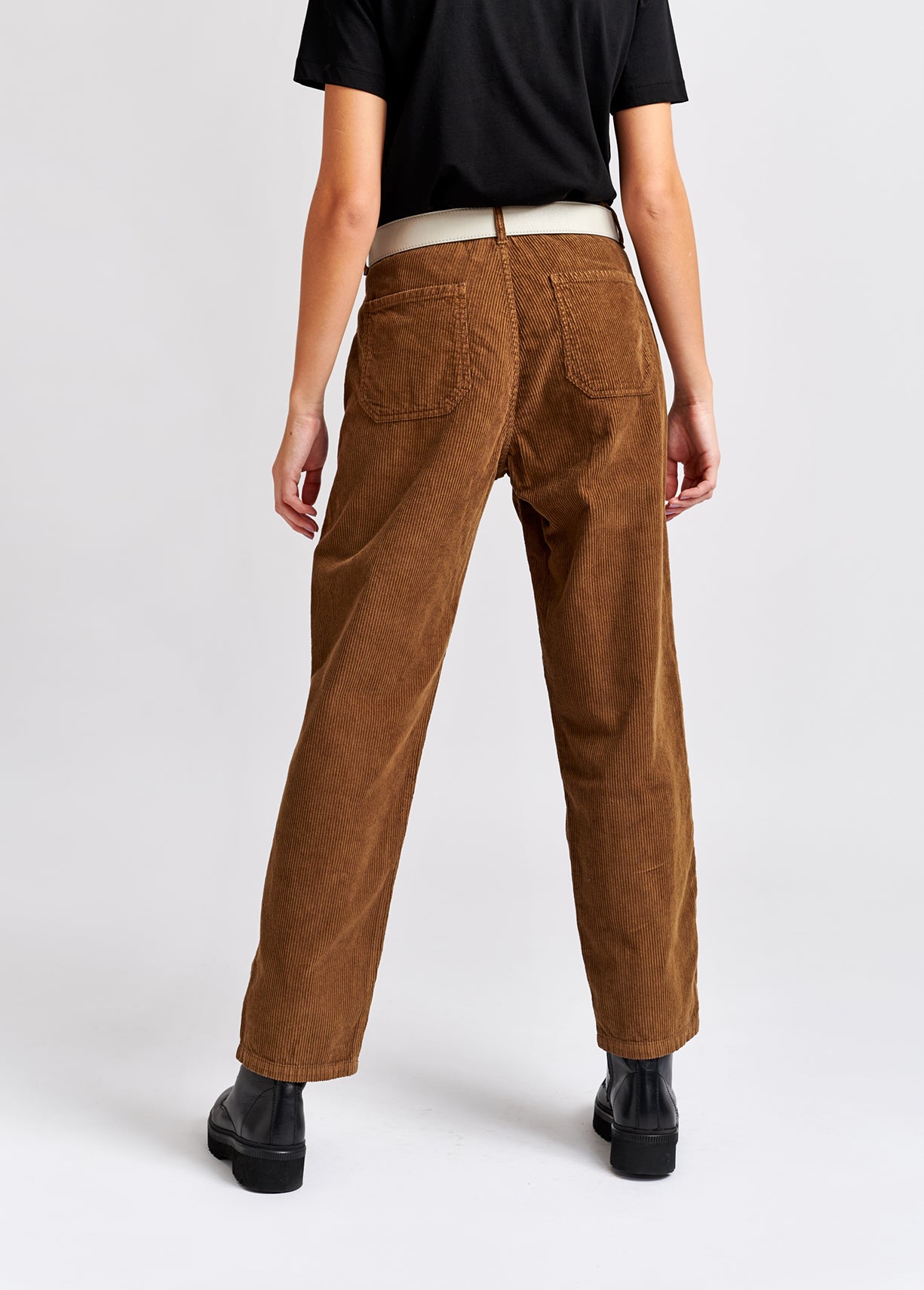 Camel-coloured cotton-corduroy trousers RE—SSENTIEL | Essentiel second hand