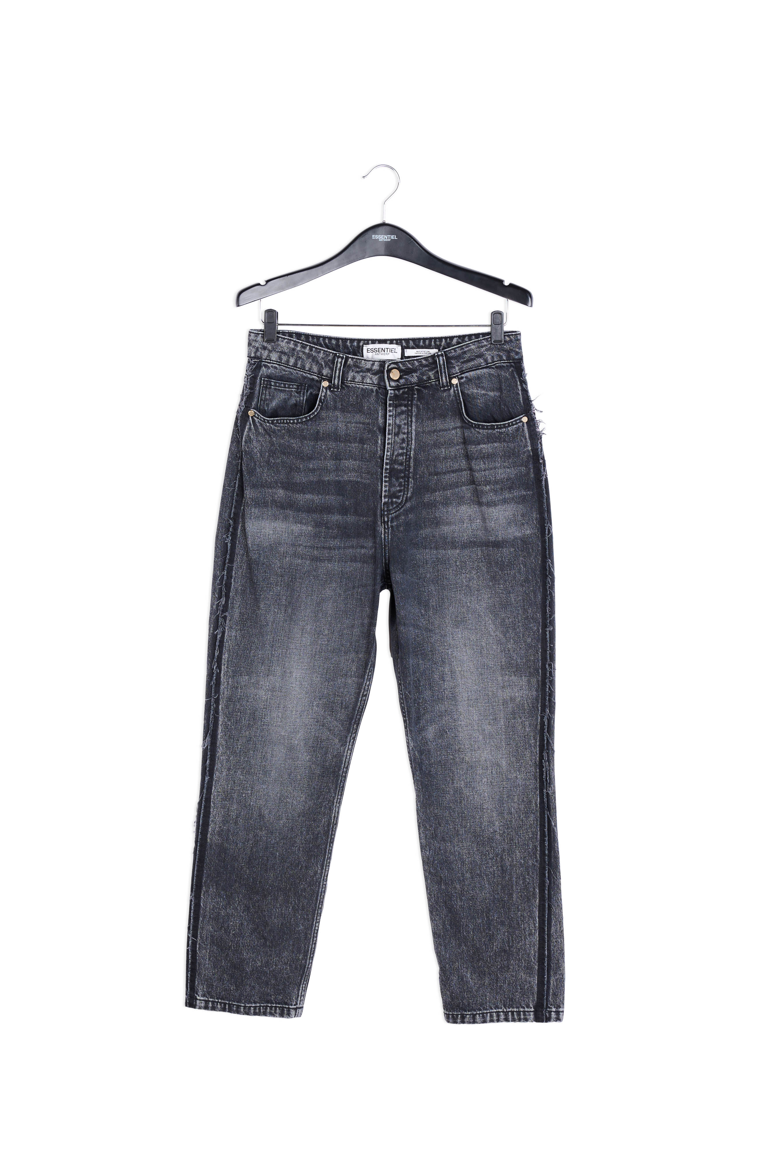 Jean gris foncé aux jambes droites RE—SSENTIEL | Essentiel second hand
