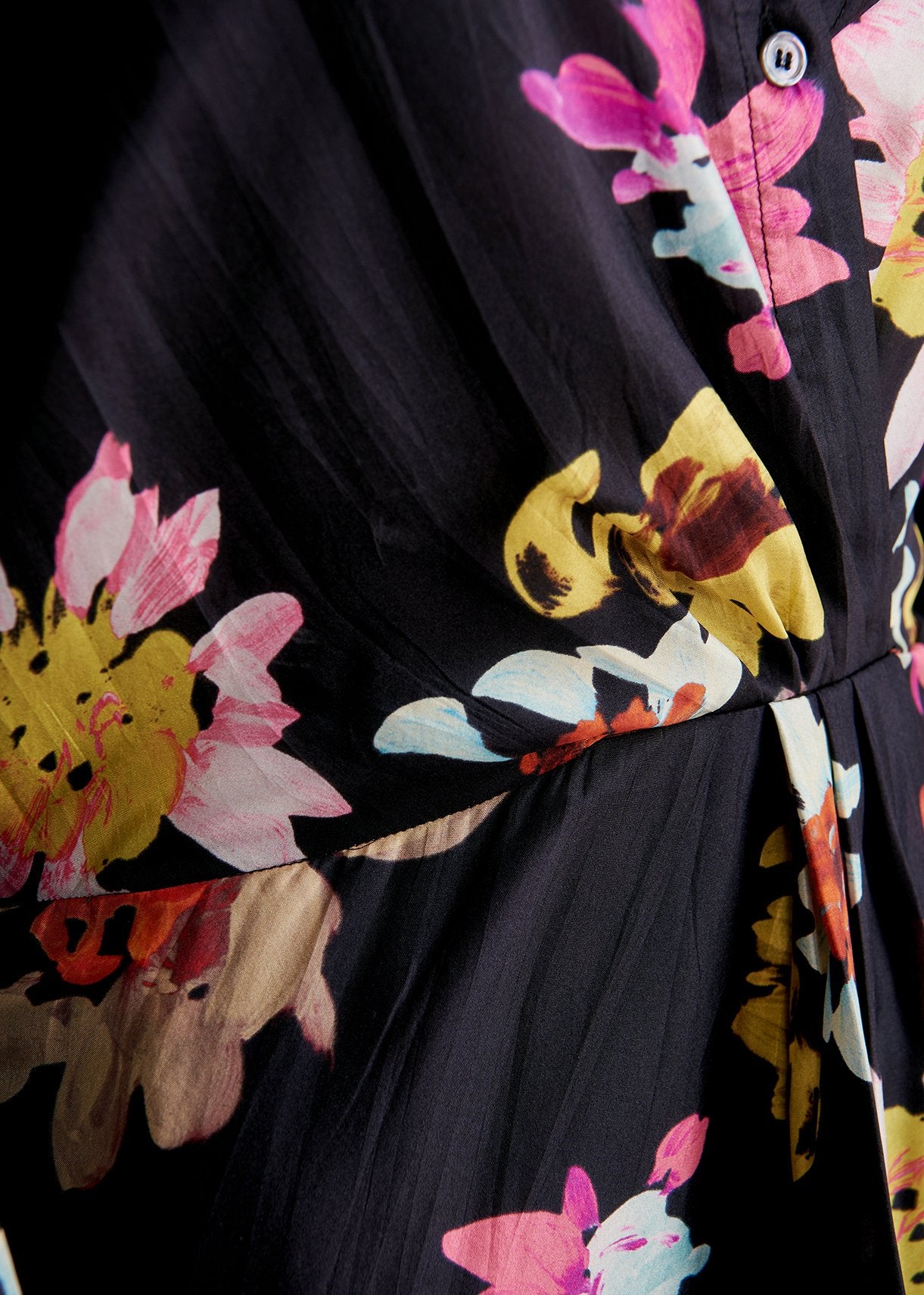 Black silk mini wrap dress with floral print RE—SSENTIEL | Essentiel second hand