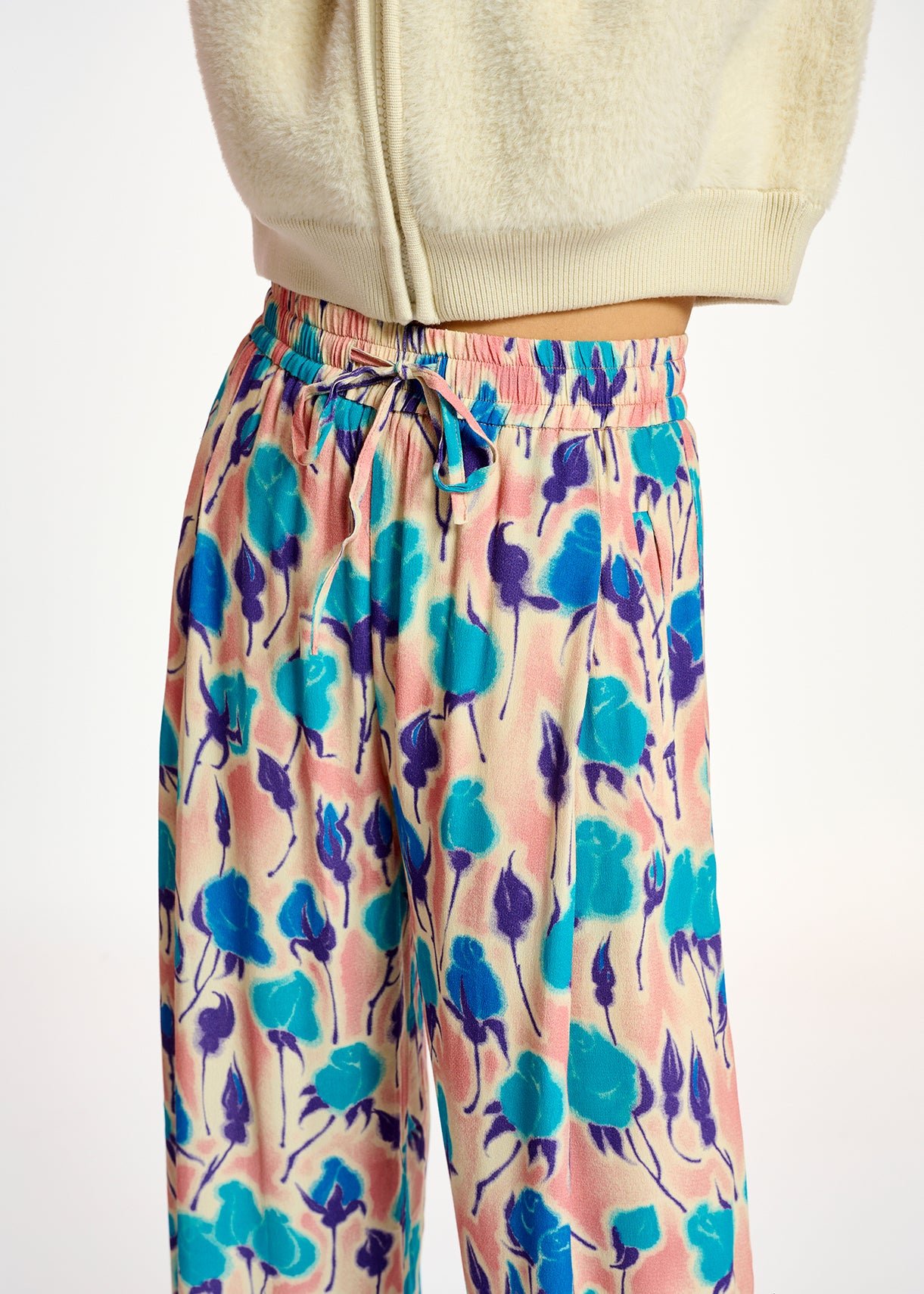 Light pink, blue and purple floral print wide-leg pants RE—SSENTIEL | Essentiel second hand