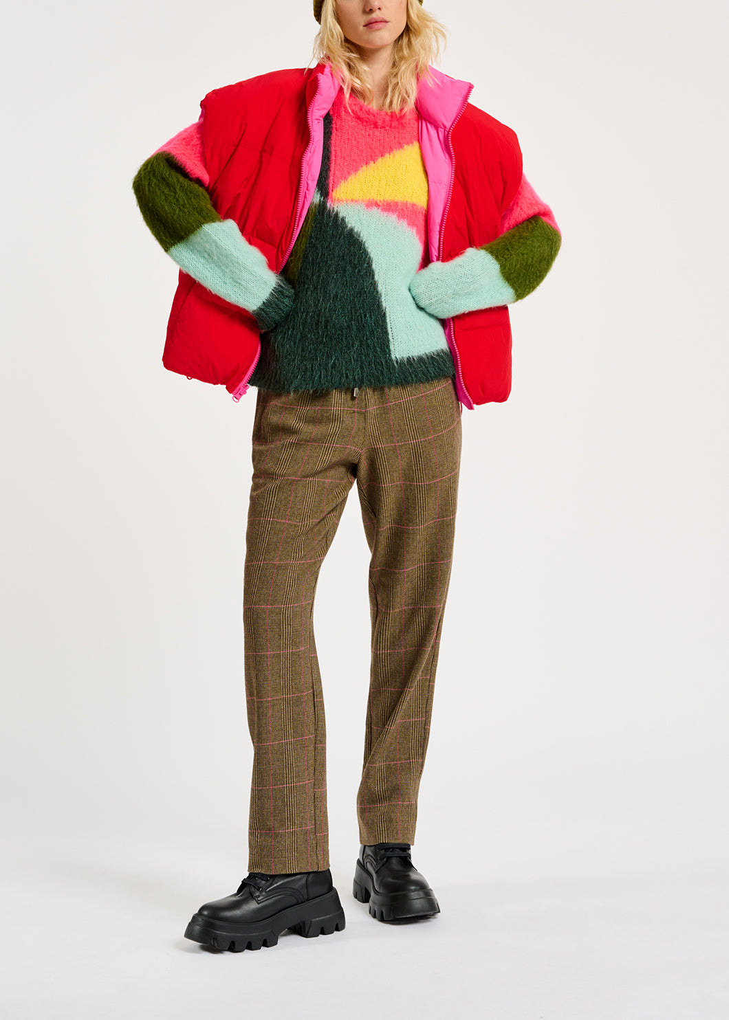 Pull en tricot intarsia vert foncé, bleu et rouge RE—SSENTIEL | Essentiel second hand