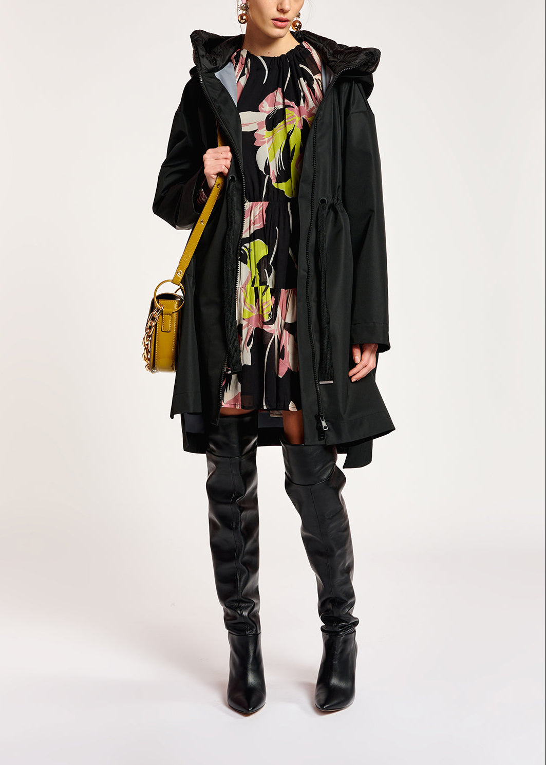 Manteau imperméable noir RE—SSENTIEL | Essentiel second hand