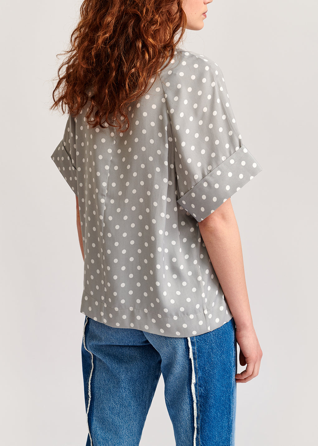 Grijze top met stippen RE—SSENTIEL | Essentiel second hand