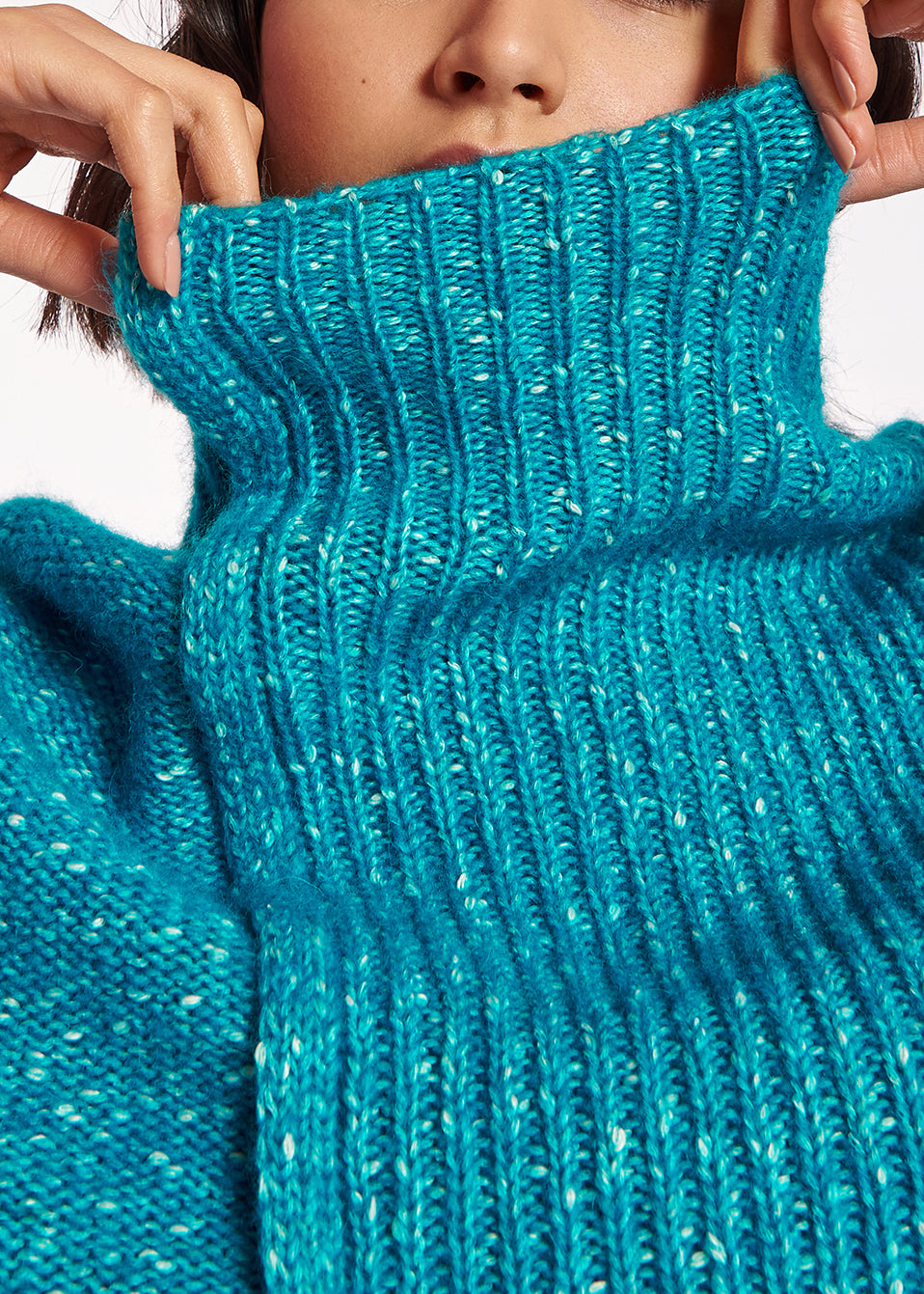 Pull à col roulé en tricot bleu mêlé RE—SSENTIEL | Essentiel second hand