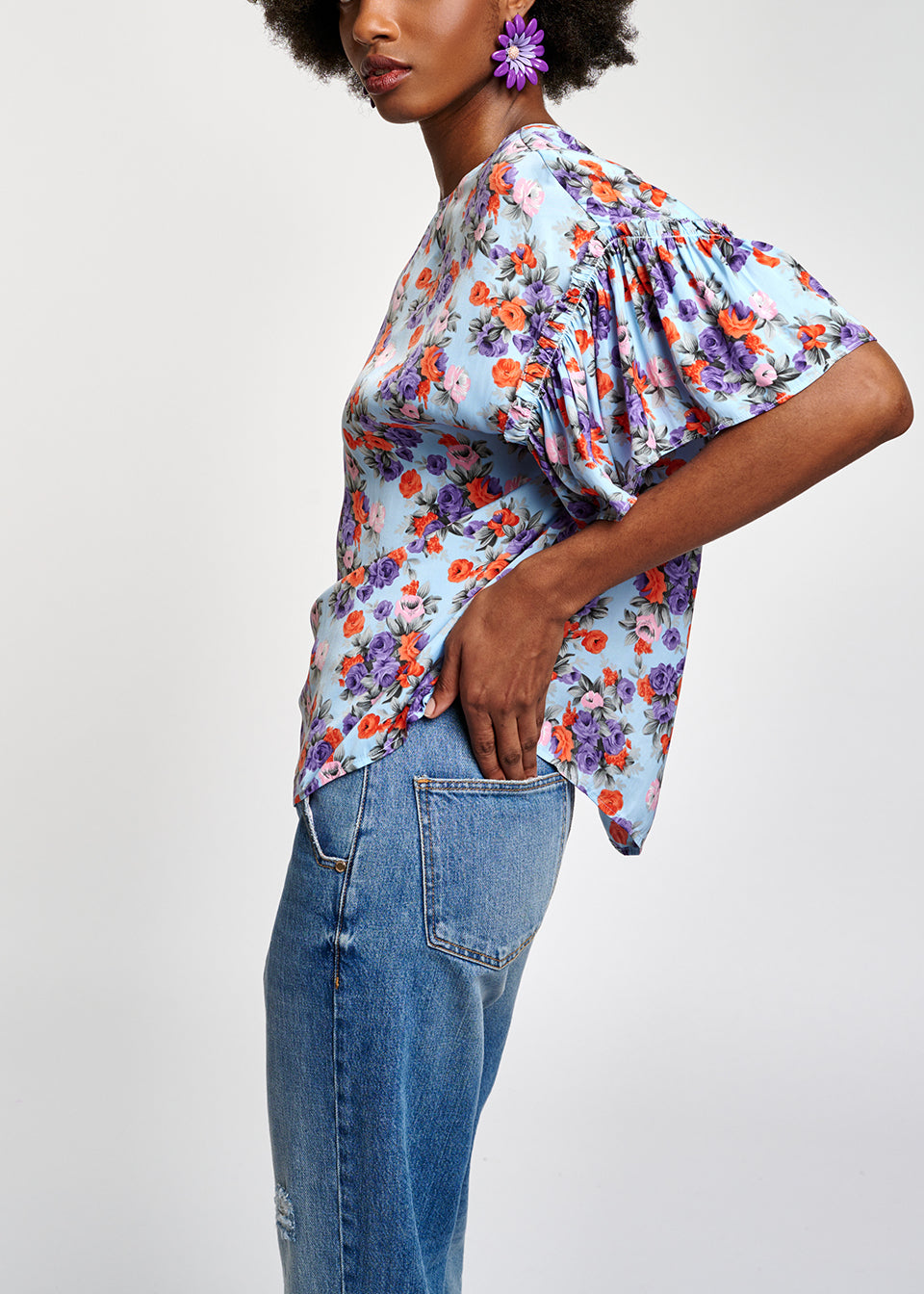 Light blue floral ruffle-sleeved top RE—SSENTIEL | Essentiel second hand