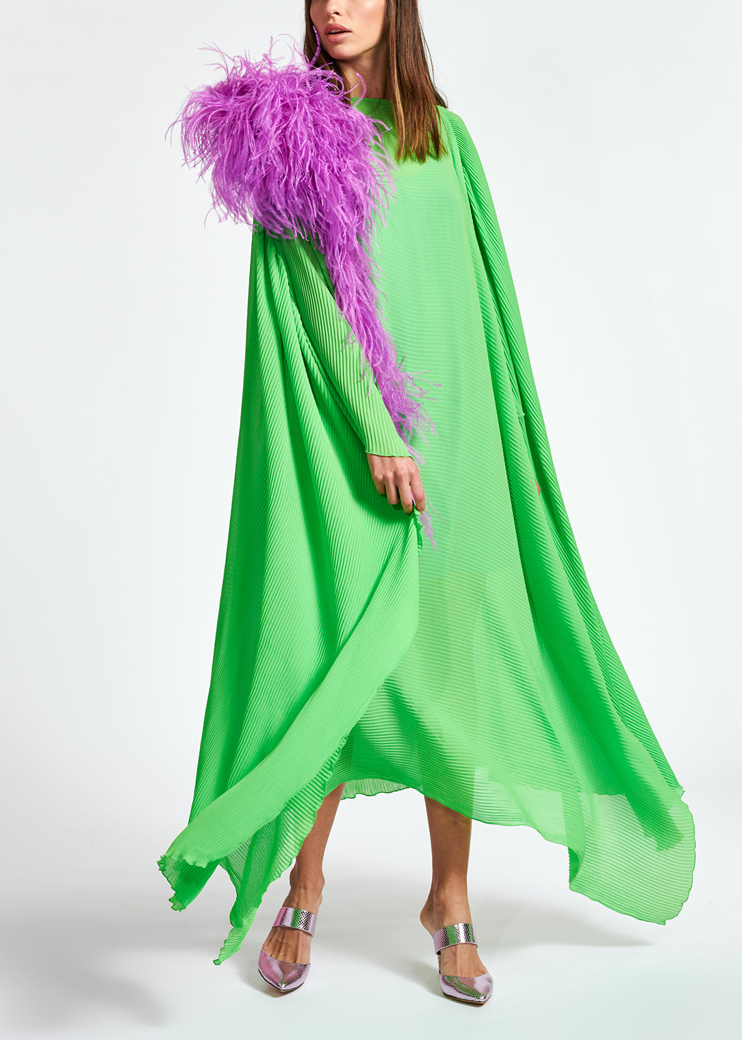 Robe caftan maxi vert vif à plis RE—SSENTIEL | Essentiel second hand