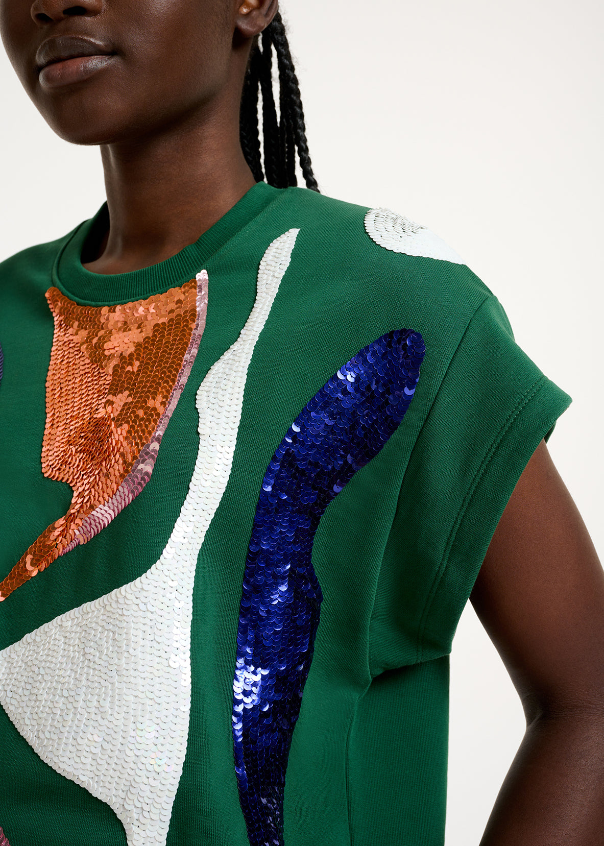 Sweatshirt vert foncé à  manches courtes et paillettes RE—SSENTIEL | Essentiel second hand