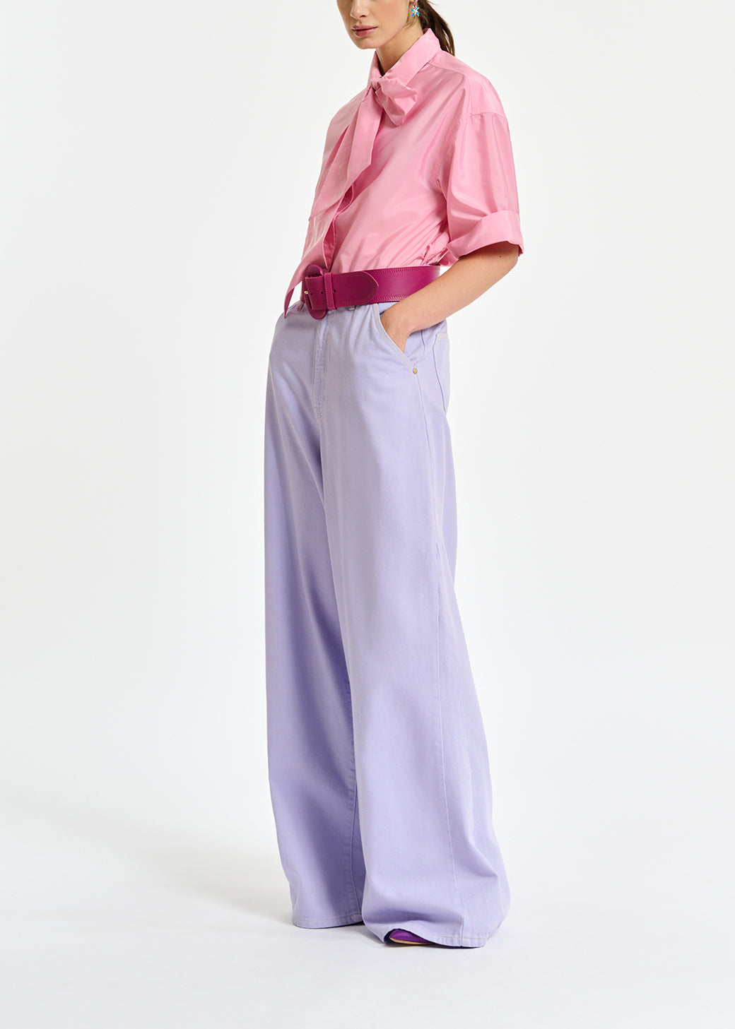 Lichtroze gestreept hemd met strik RE—SSENTIEL | Essentiel second hand