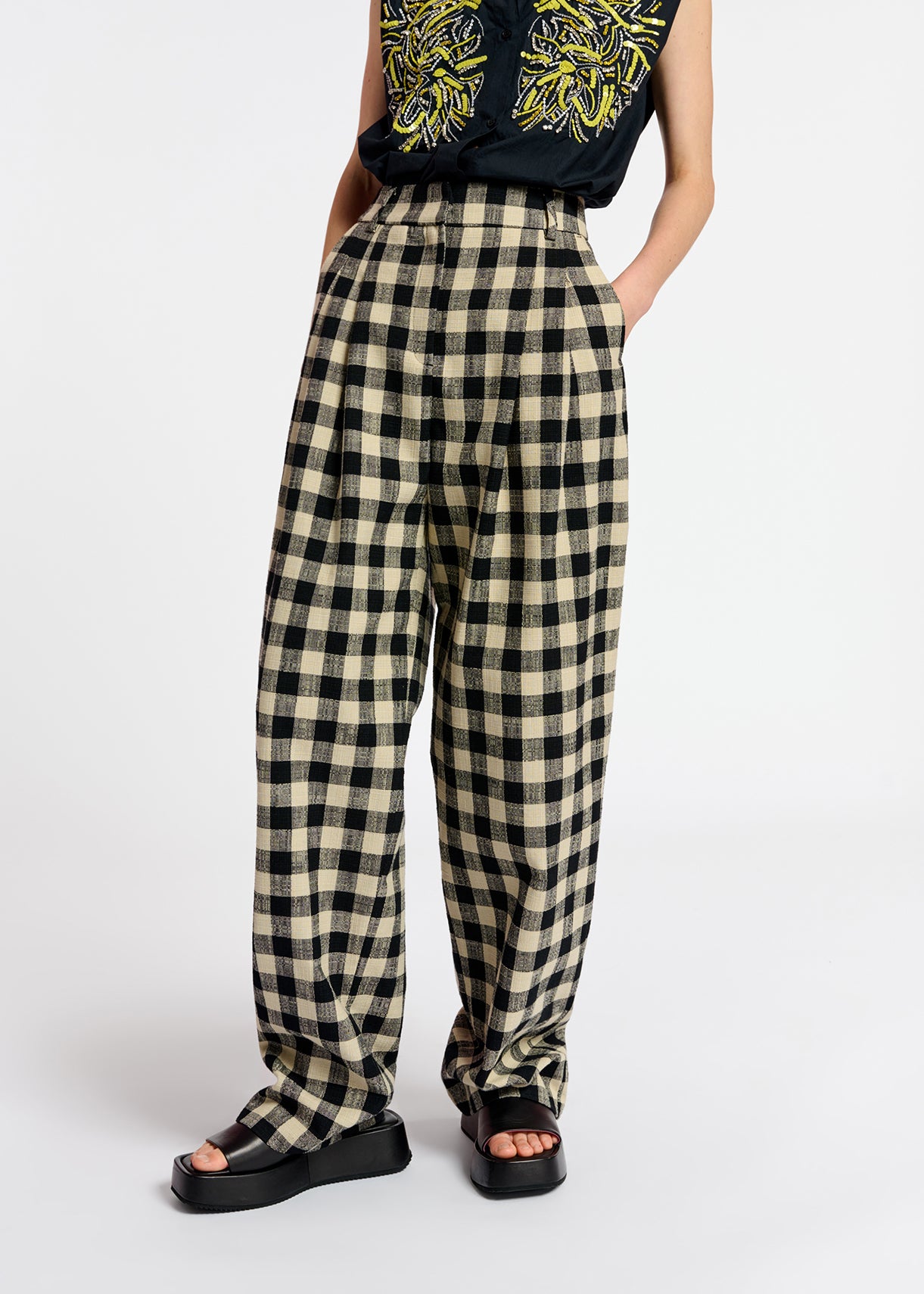 Black and beige checkered relaxed-fit pants RE—SSENTIEL | Essentiel second hand